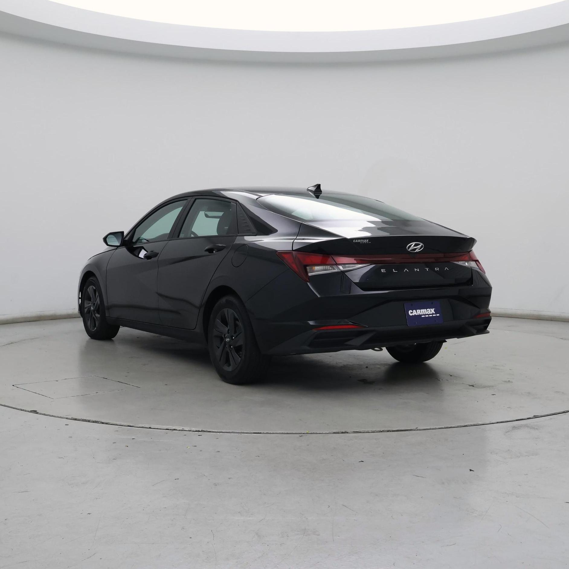 Thumbnail: 2021 Hyundai Elantra - 2