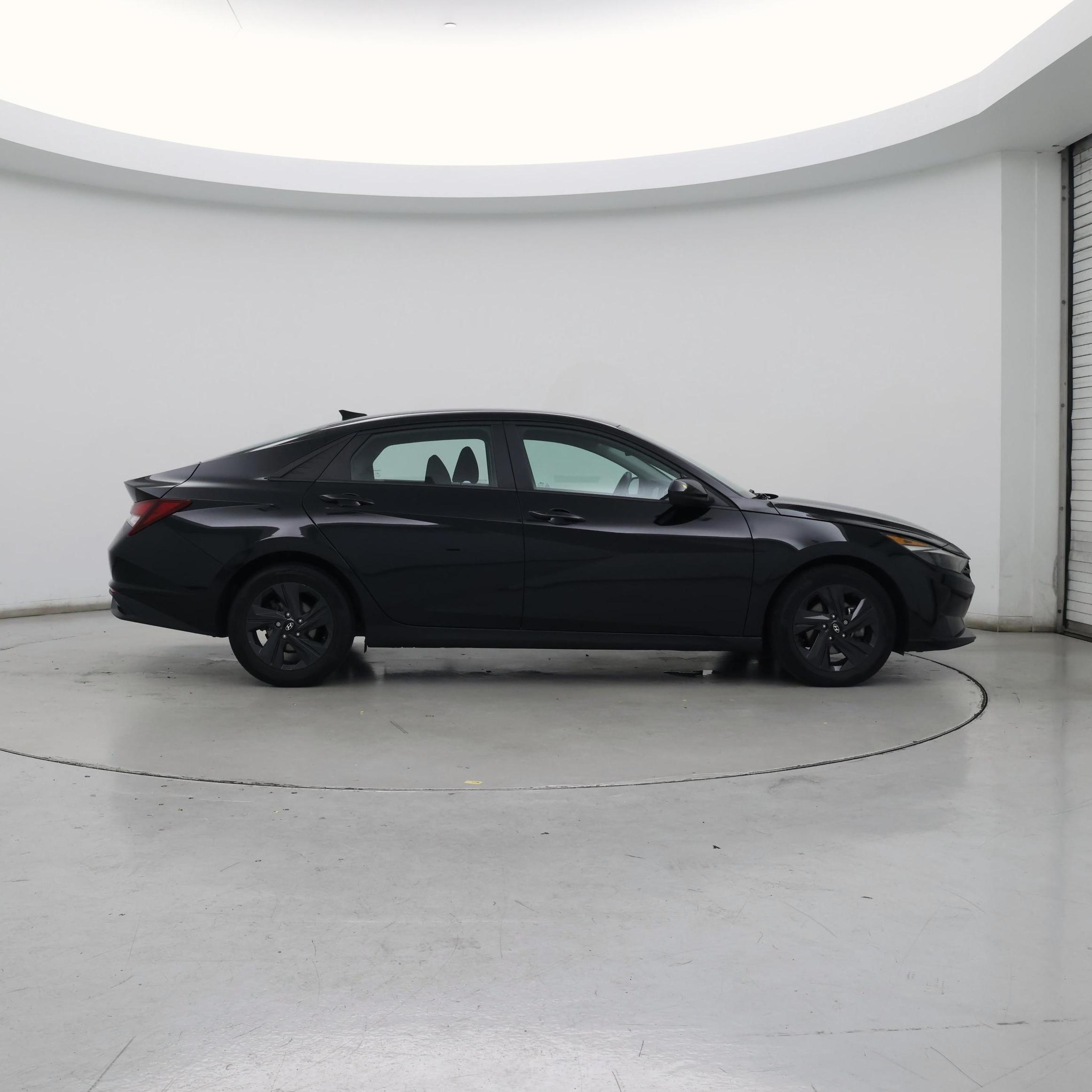 Thumbnail: 2021 Hyundai Elantra - 7