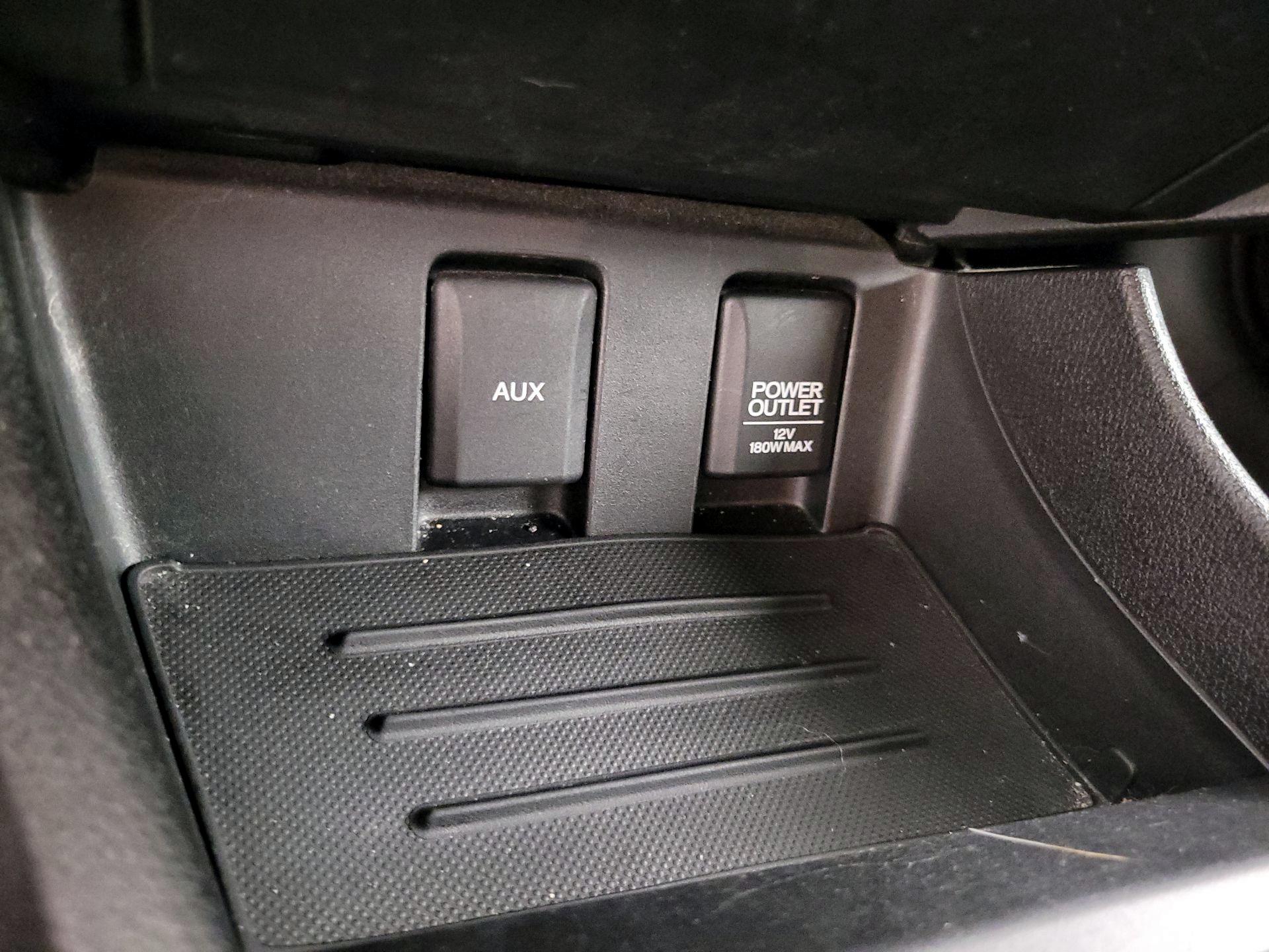 Thumbnail: 2014 Honda Civic - 18