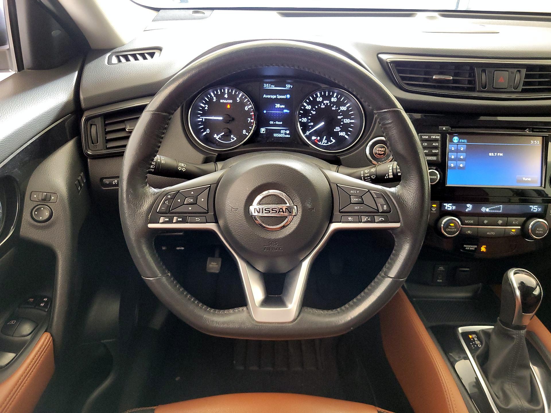 Thumbnail: 2017 Nissan Rogue - 10