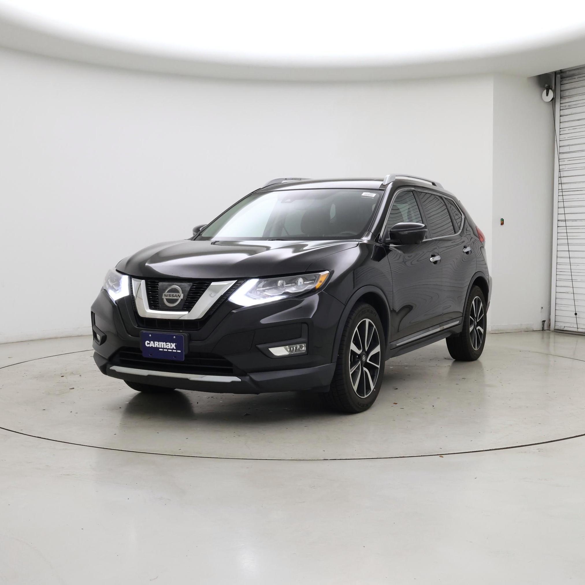 Thumbnail: 2017 Nissan Rogue - 4