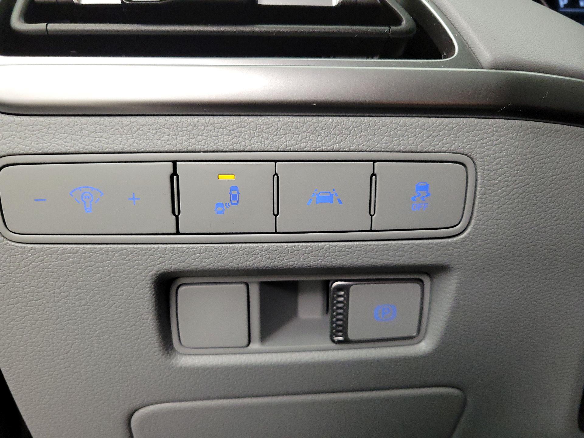 Thumbnail: 2022 Hyundai Palisade - 13