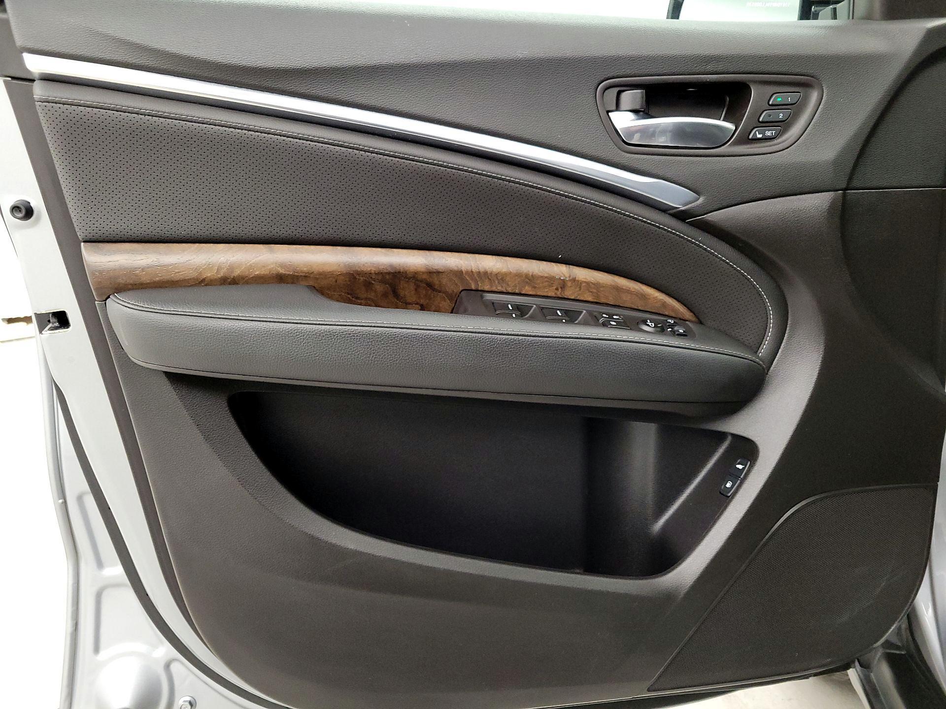 Thumbnail: 2020 Acura MDX - 12