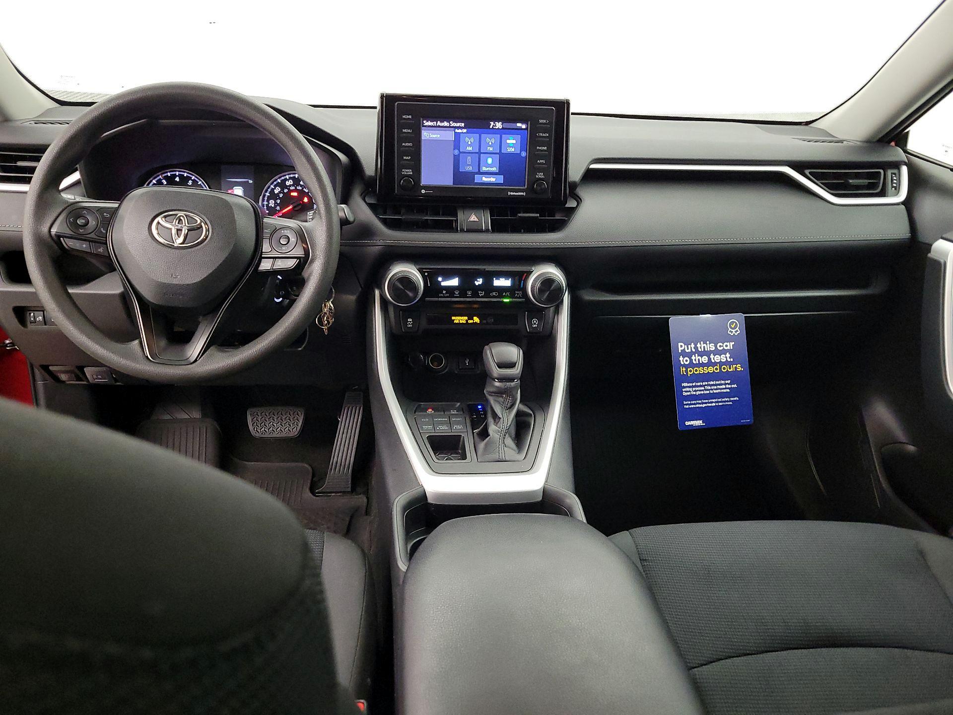 Thumbnail: 2021 Toyota RAV4 - 9