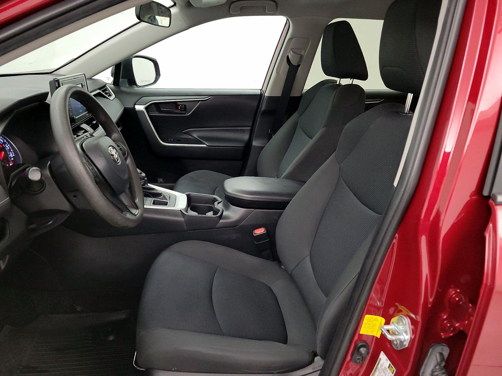 Thumbnail: 2021 Toyota RAV4 - 11