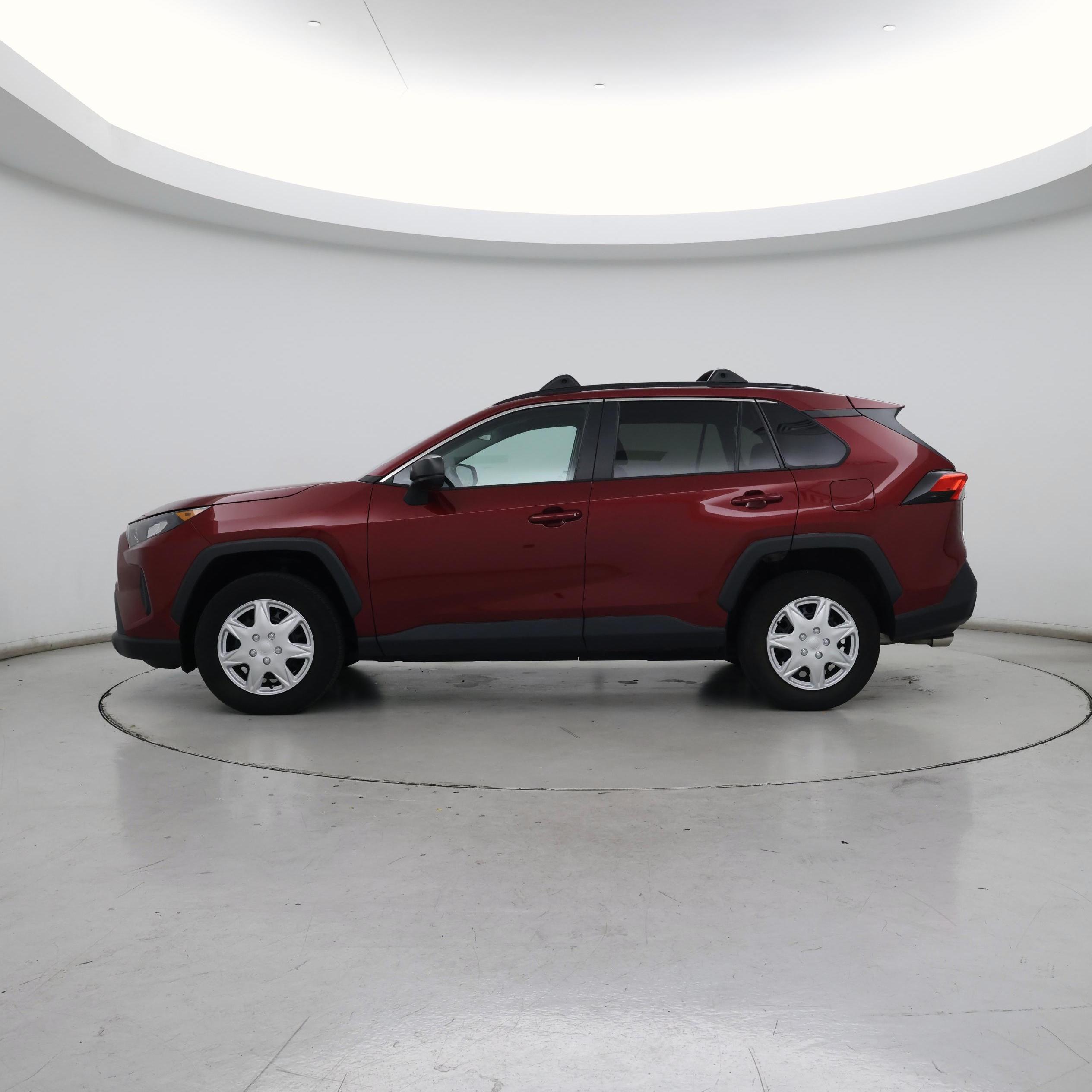 Thumbnail: 2021 Toyota RAV4 - 3
