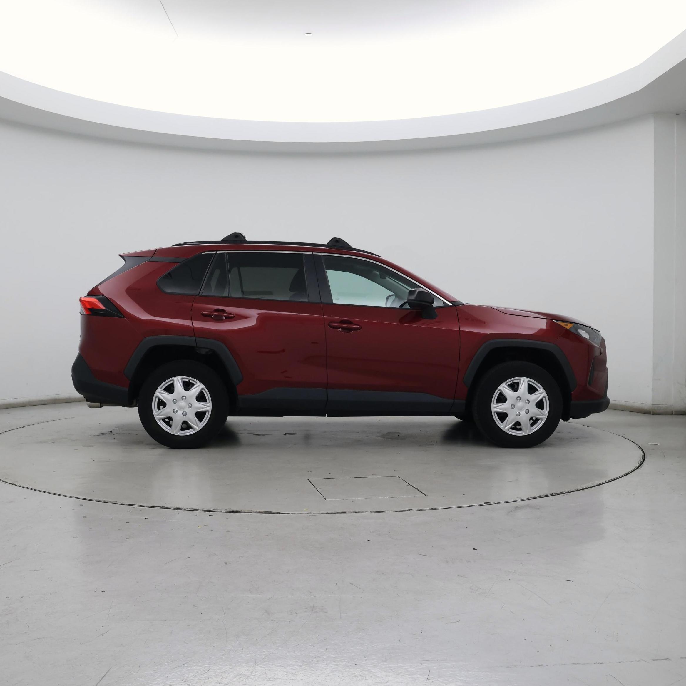Thumbnail: 2021 Toyota RAV4 - 7