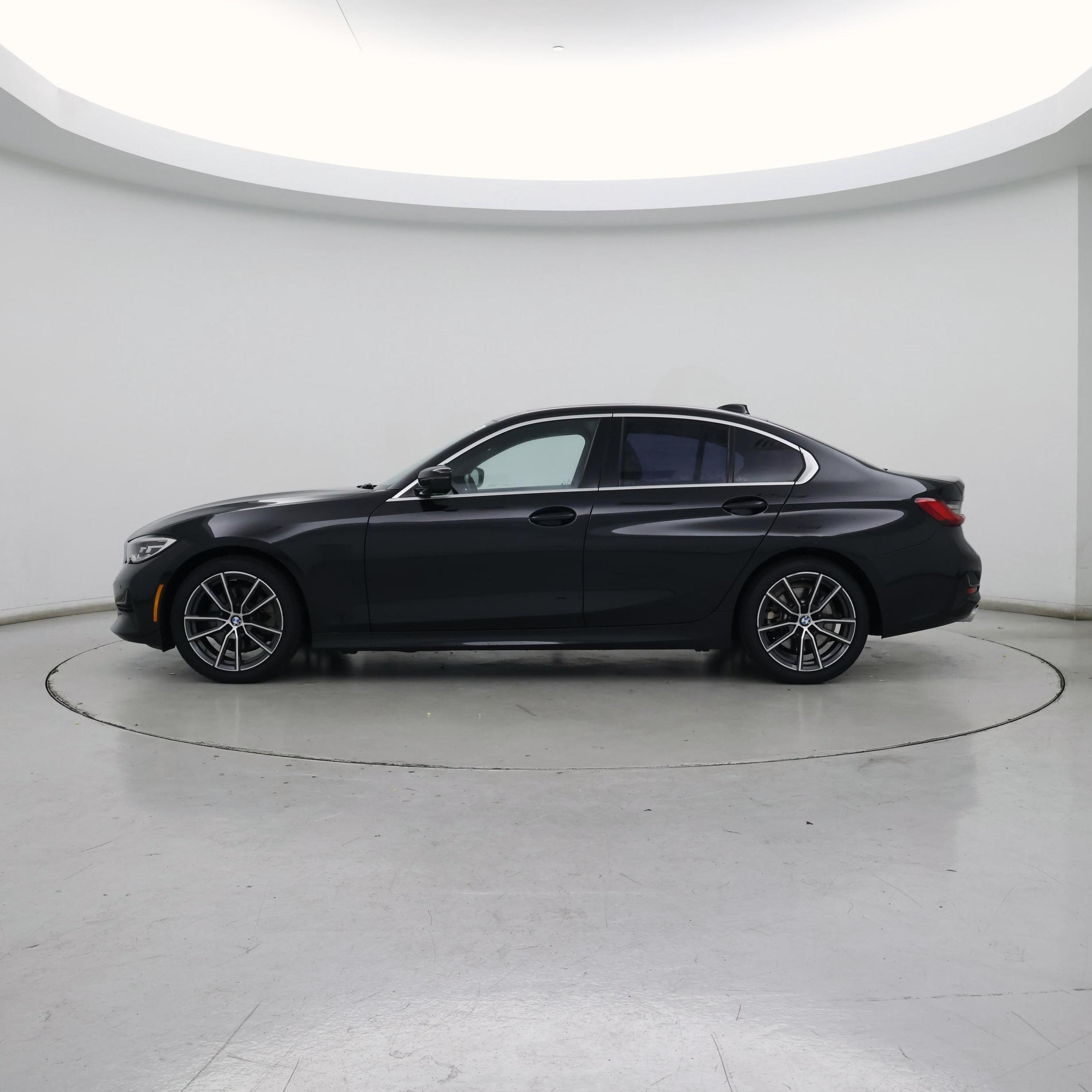 Thumbnail: 2020 BMW 3 Series - 3