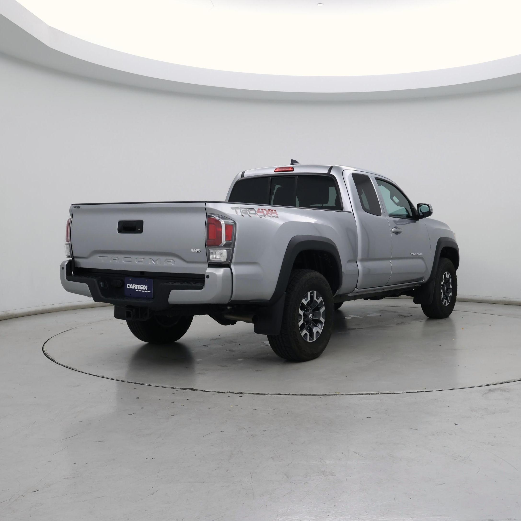 Thumbnail: 2023 Toyota Tacoma - 8