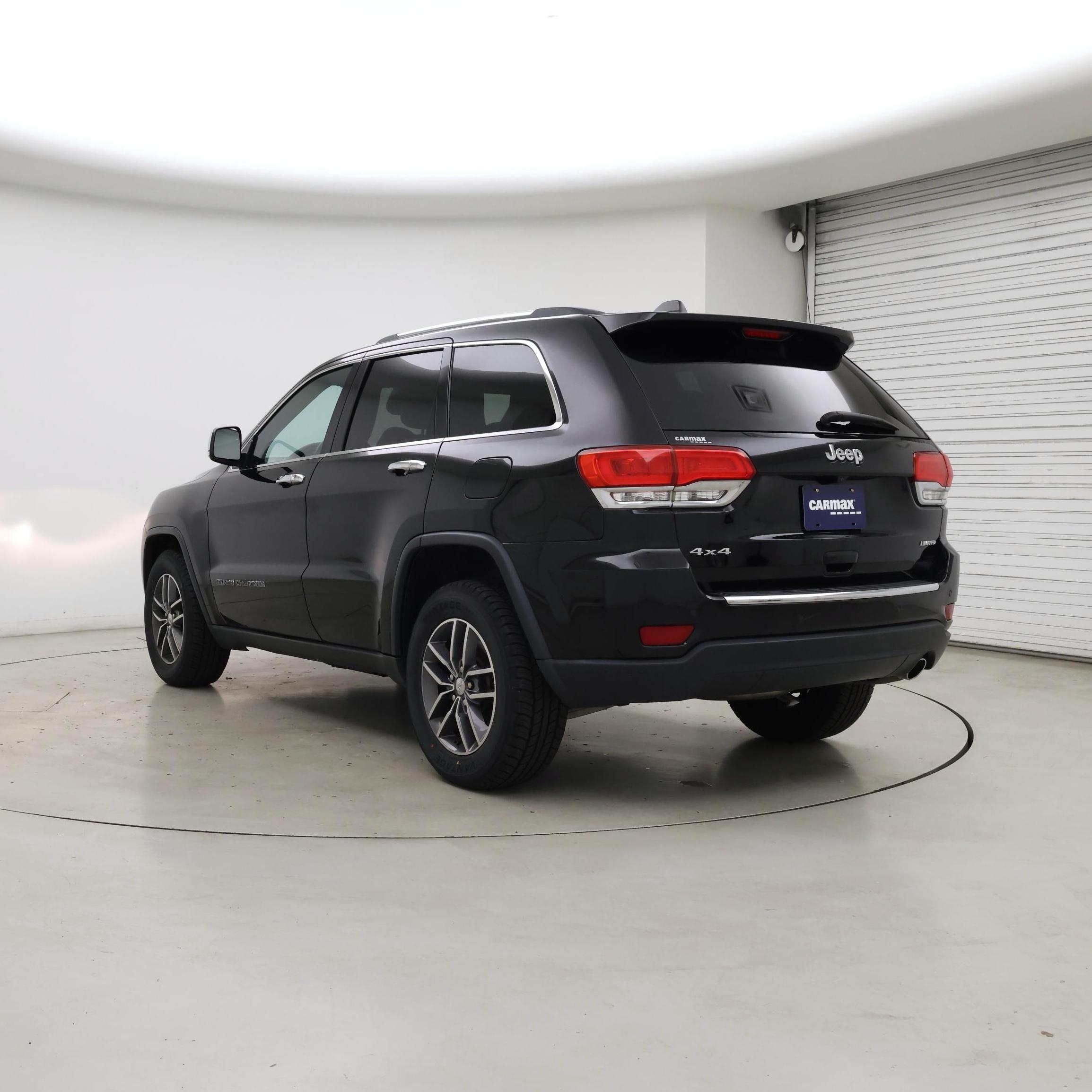 Thumbnail: 2017 Jeep Grand Cherokee - 2