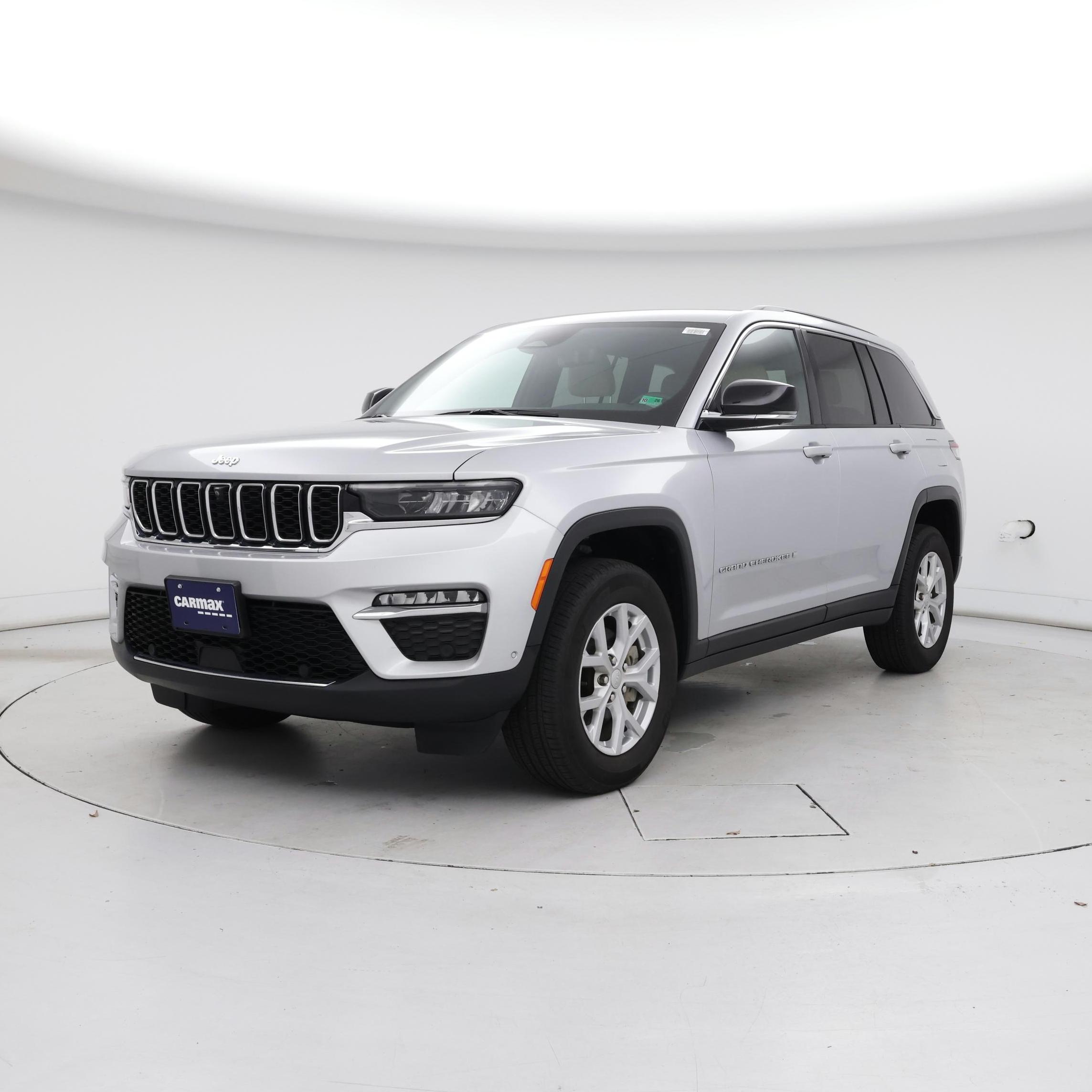 Thumbnail: 2023 Jeep Grand Cherokee - 4