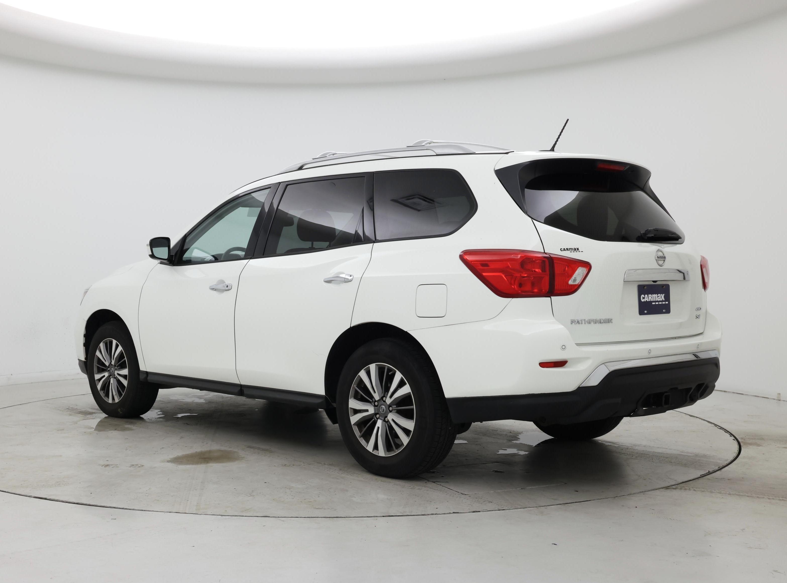 Thumbnail: 2018 Nissan Pathfinder - 2