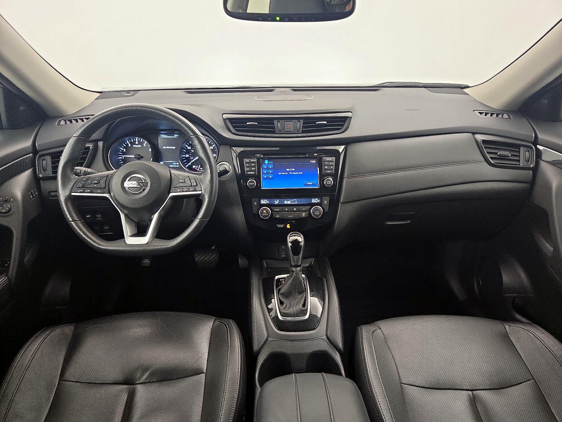 Thumbnail: 2017 Nissan Rogue - 9
