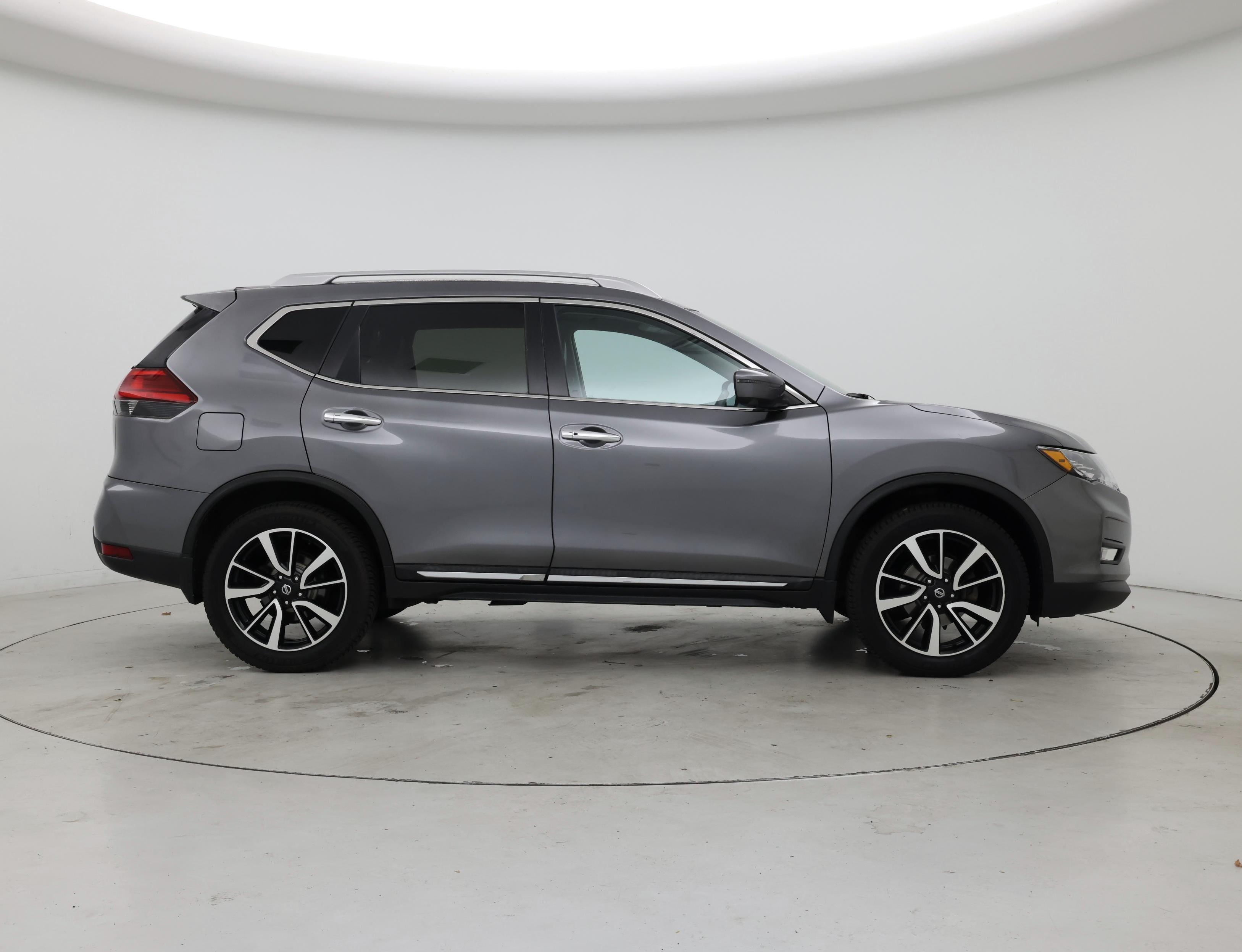 Thumbnail: 2017 Nissan Rogue - 7