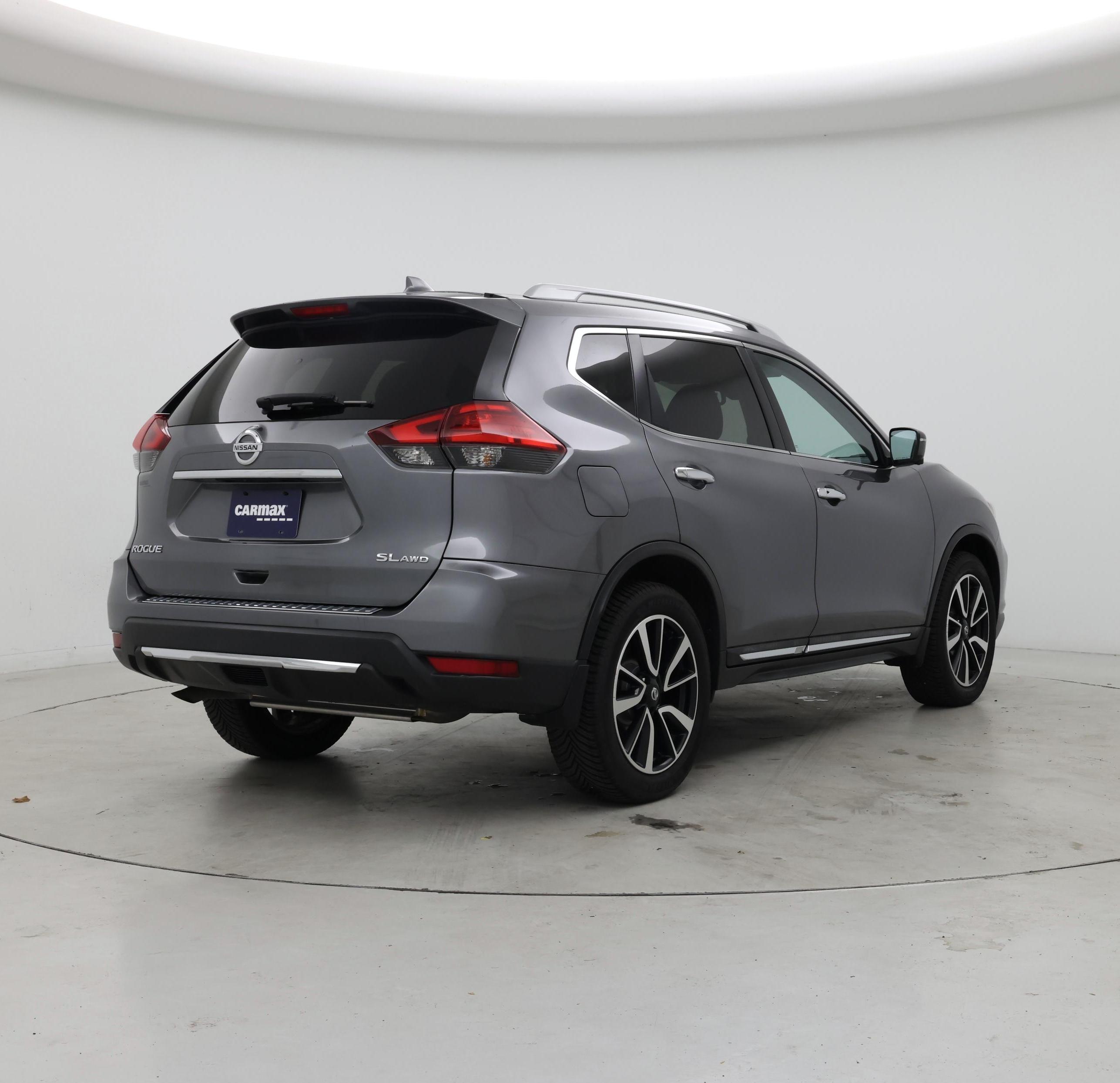 Thumbnail: 2017 Nissan Rogue - 8