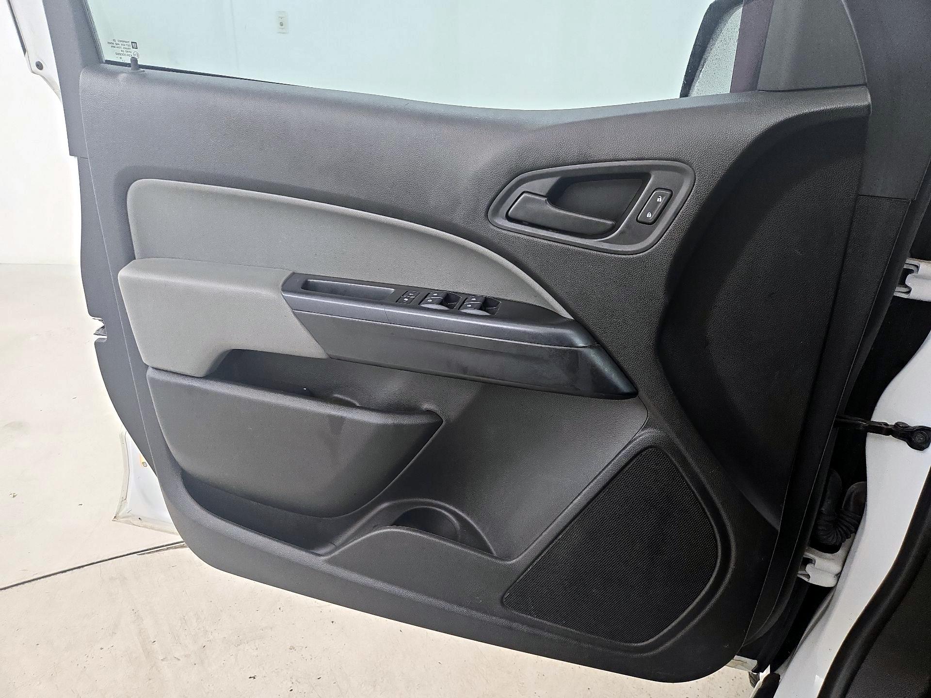 Thumbnail: 2019 Chevrolet Colorado - 12