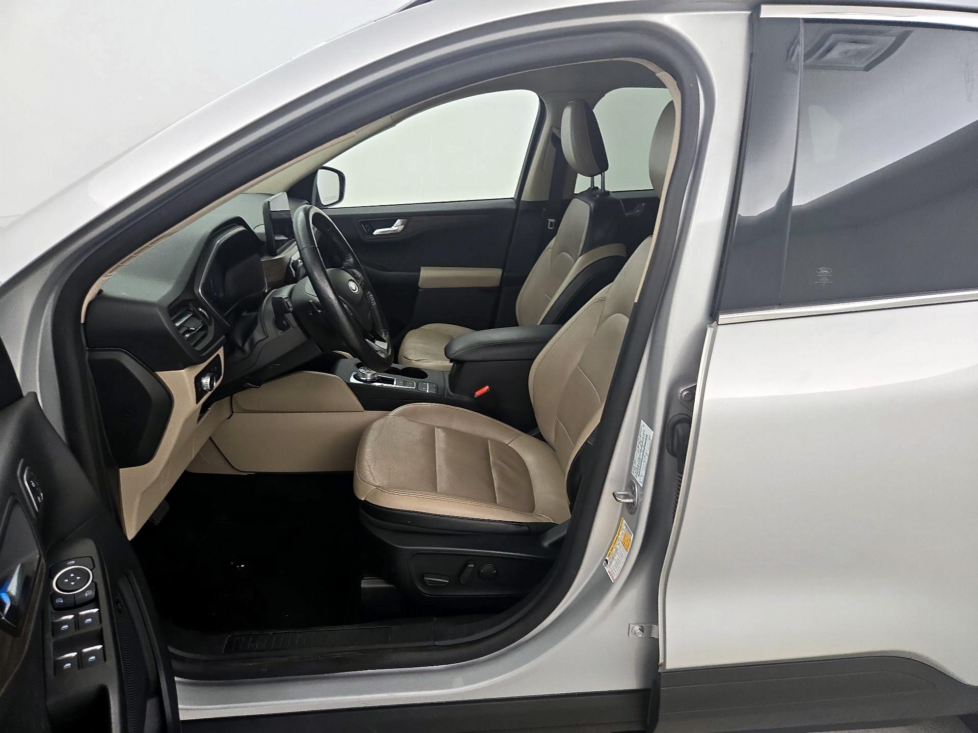 Thumbnail: 2020 Ford Escape - 11