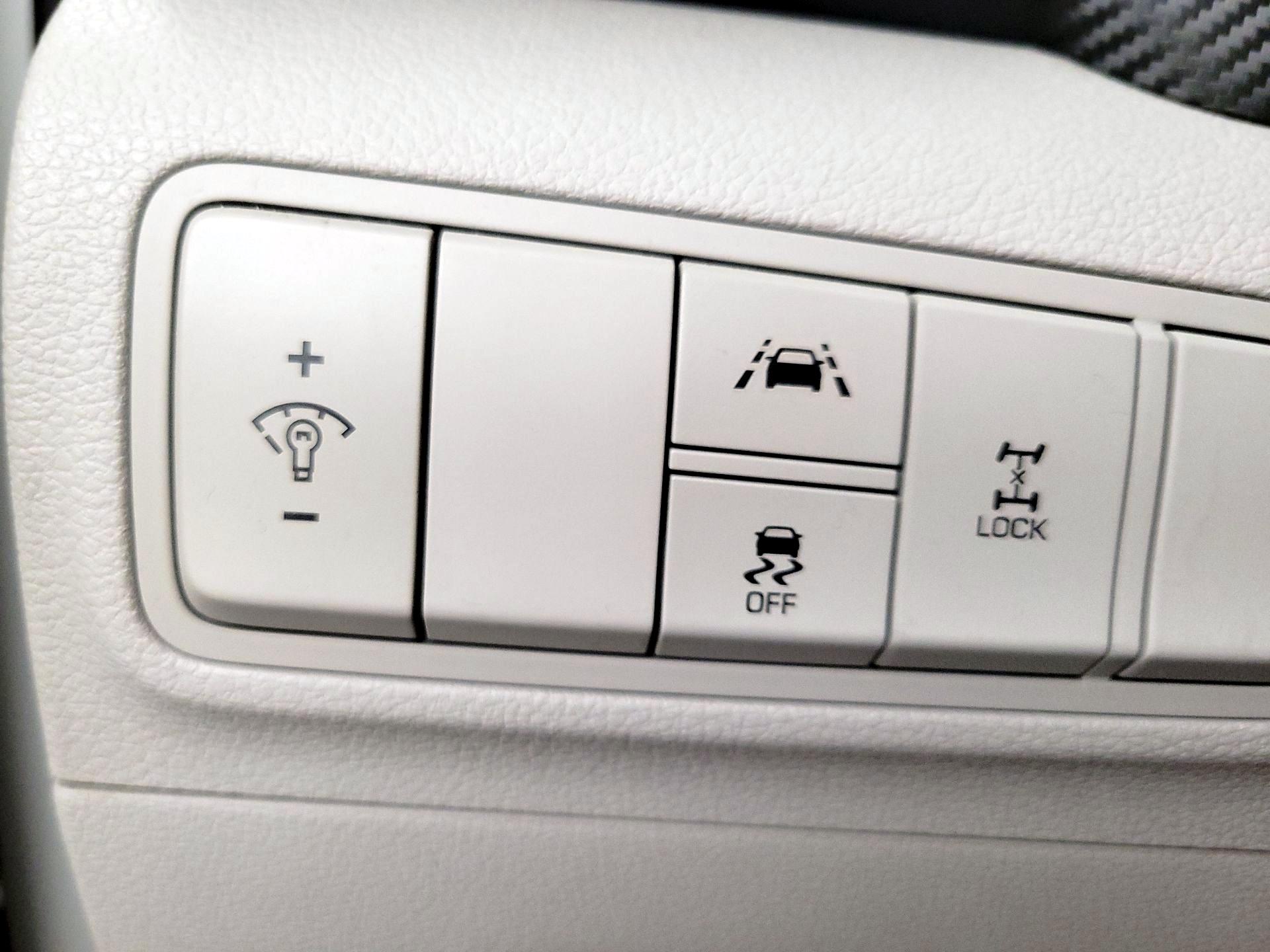 Thumbnail: 2020 Hyundai Tucson - 13