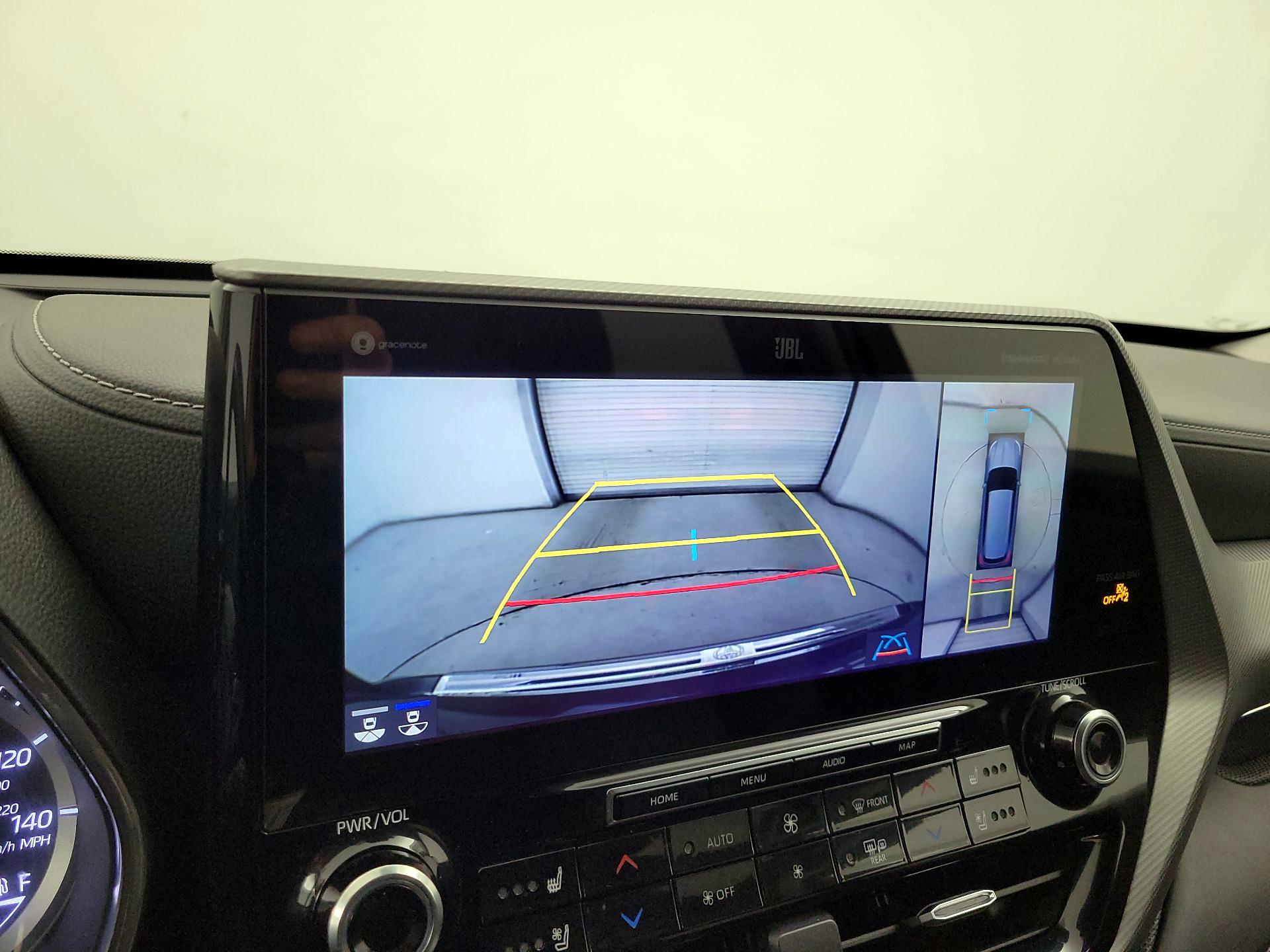 Thumbnail: 2021 Toyota Highlander - 15