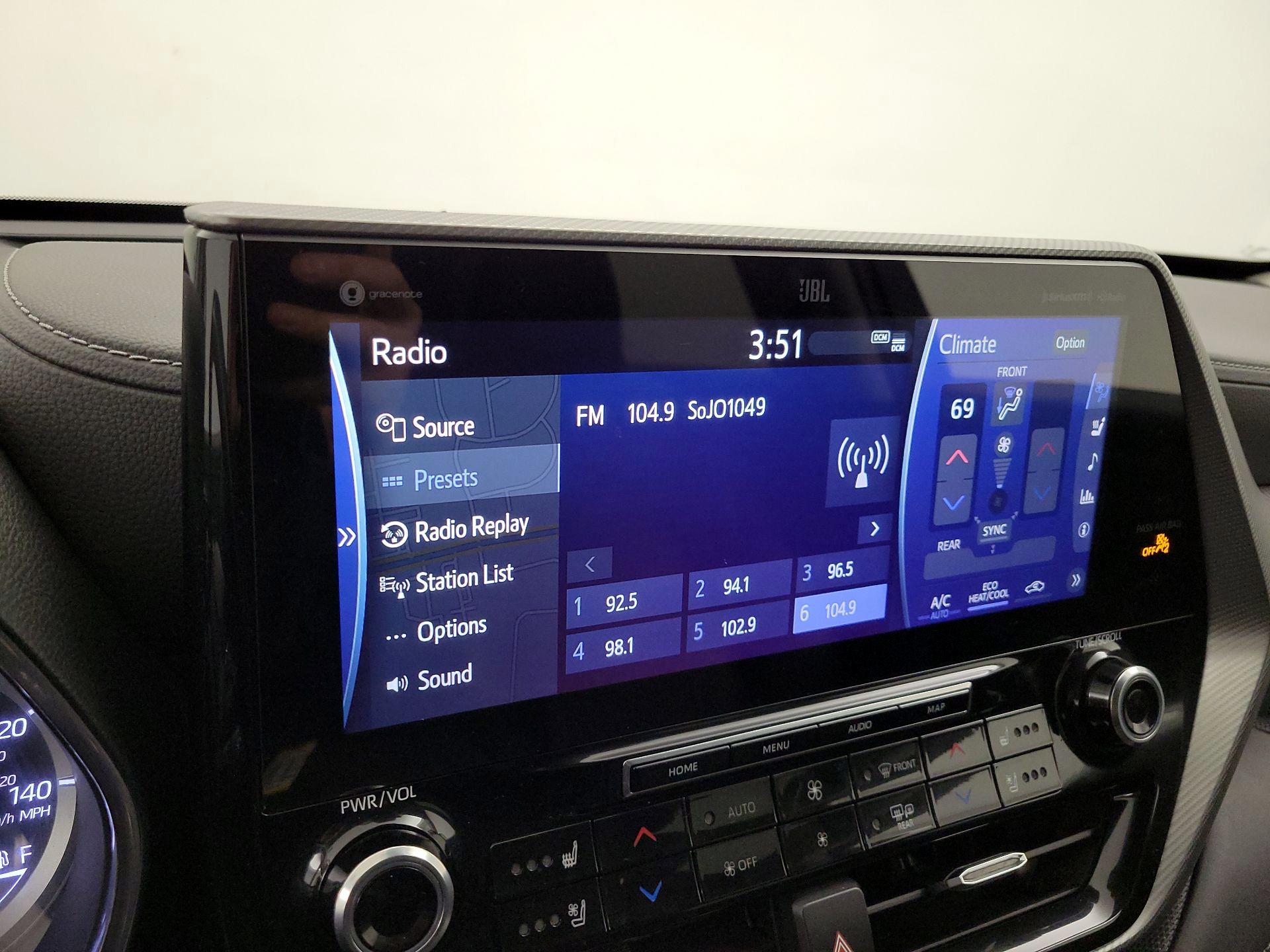 Thumbnail: 2021 Toyota Highlander - 16