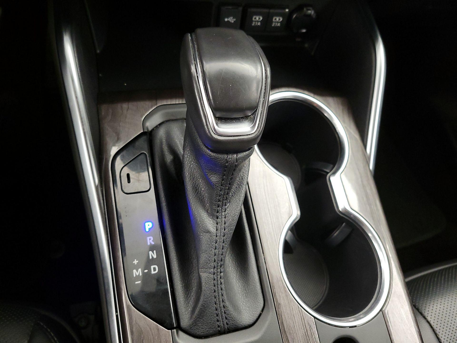 Thumbnail: 2021 Toyota Highlander - 18