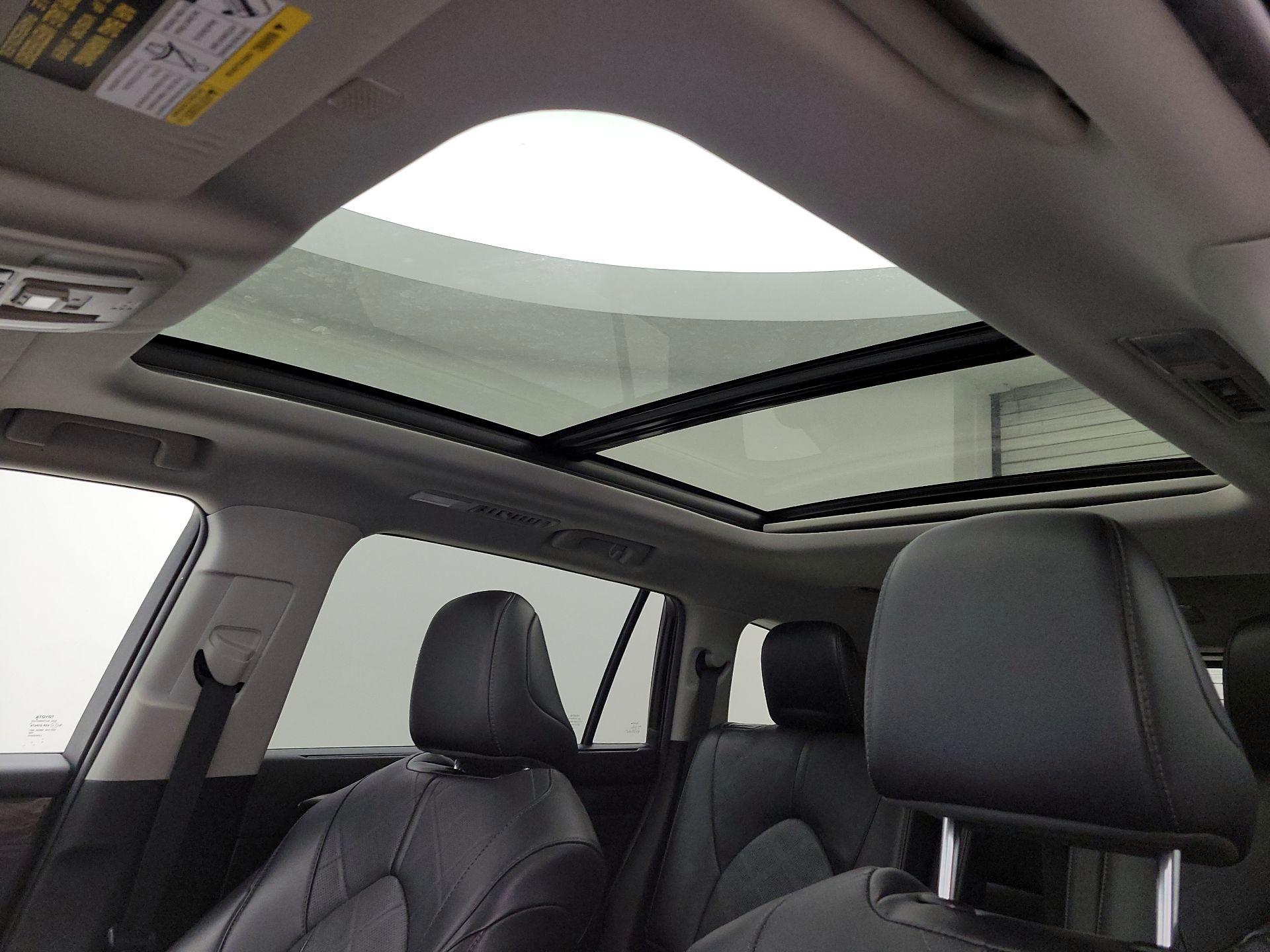 Thumbnail: 2021 Toyota Highlander - 20