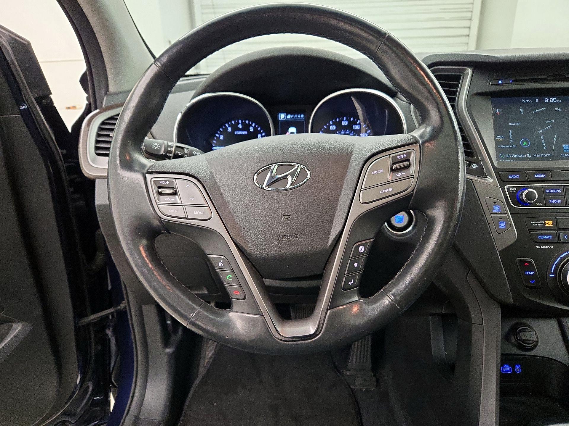 Thumbnail: 2017 Hyundai Santa Fe - 10