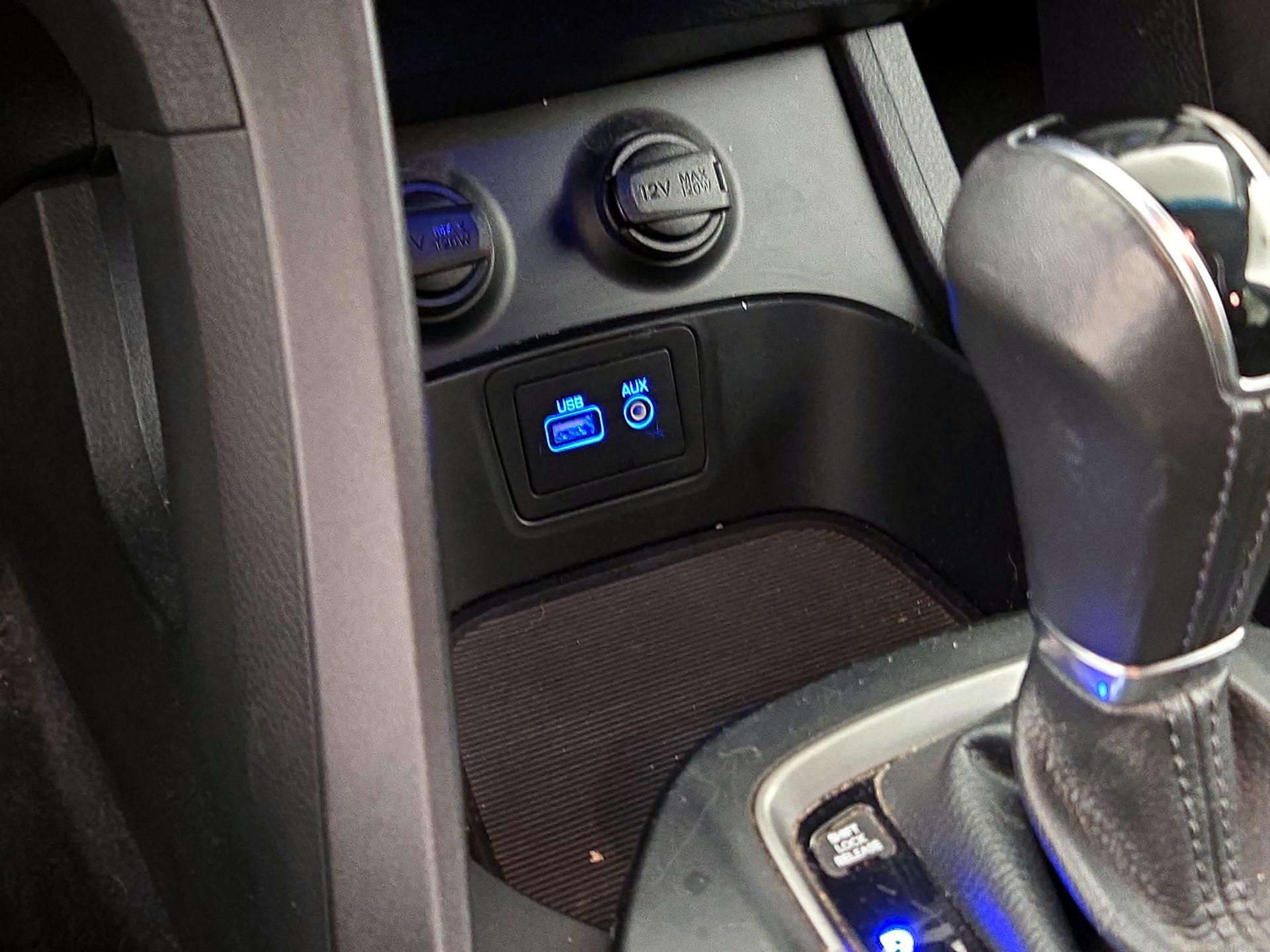 Thumbnail: 2017 Hyundai Santa Fe - 19