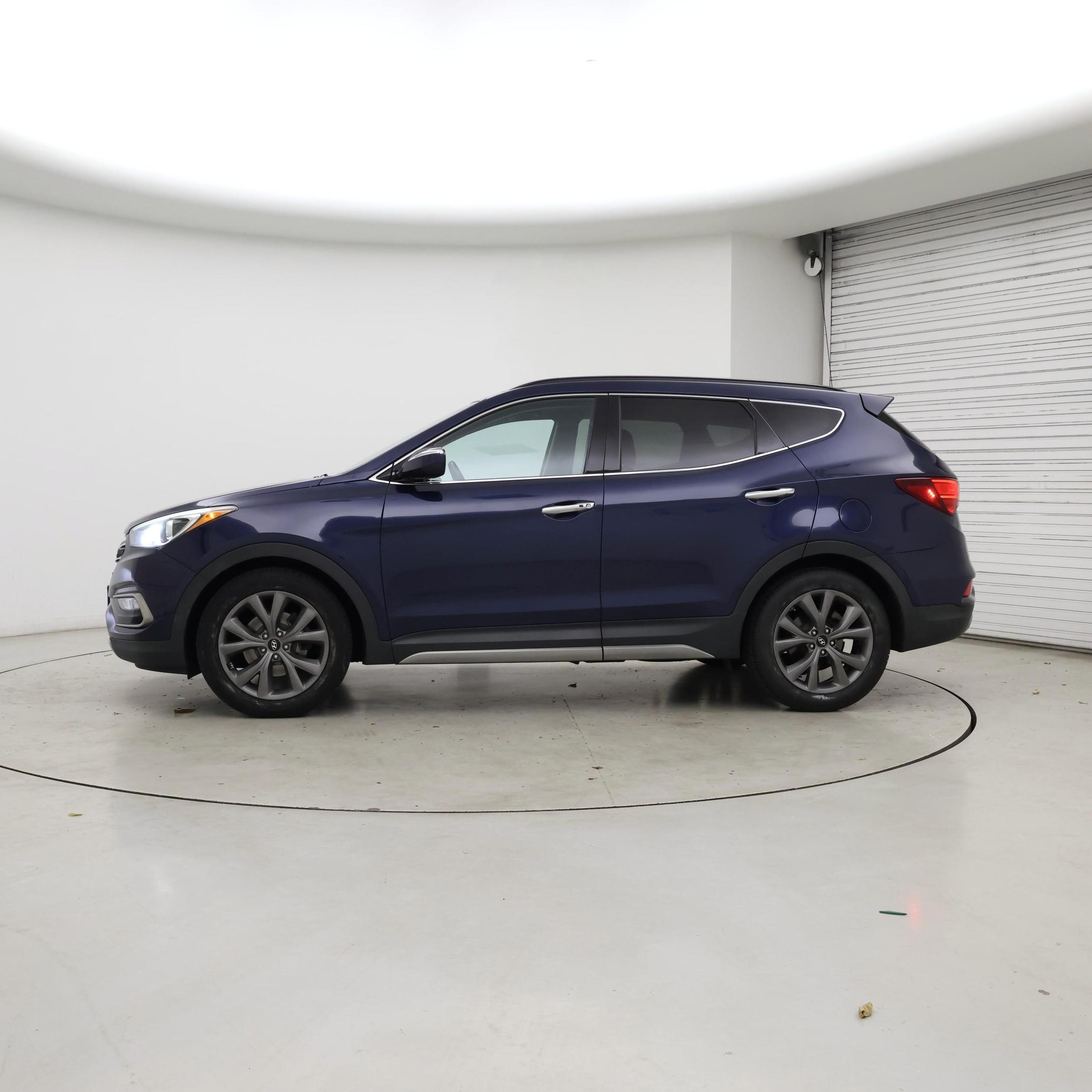 Thumbnail: 2017 Hyundai Santa Fe - 3