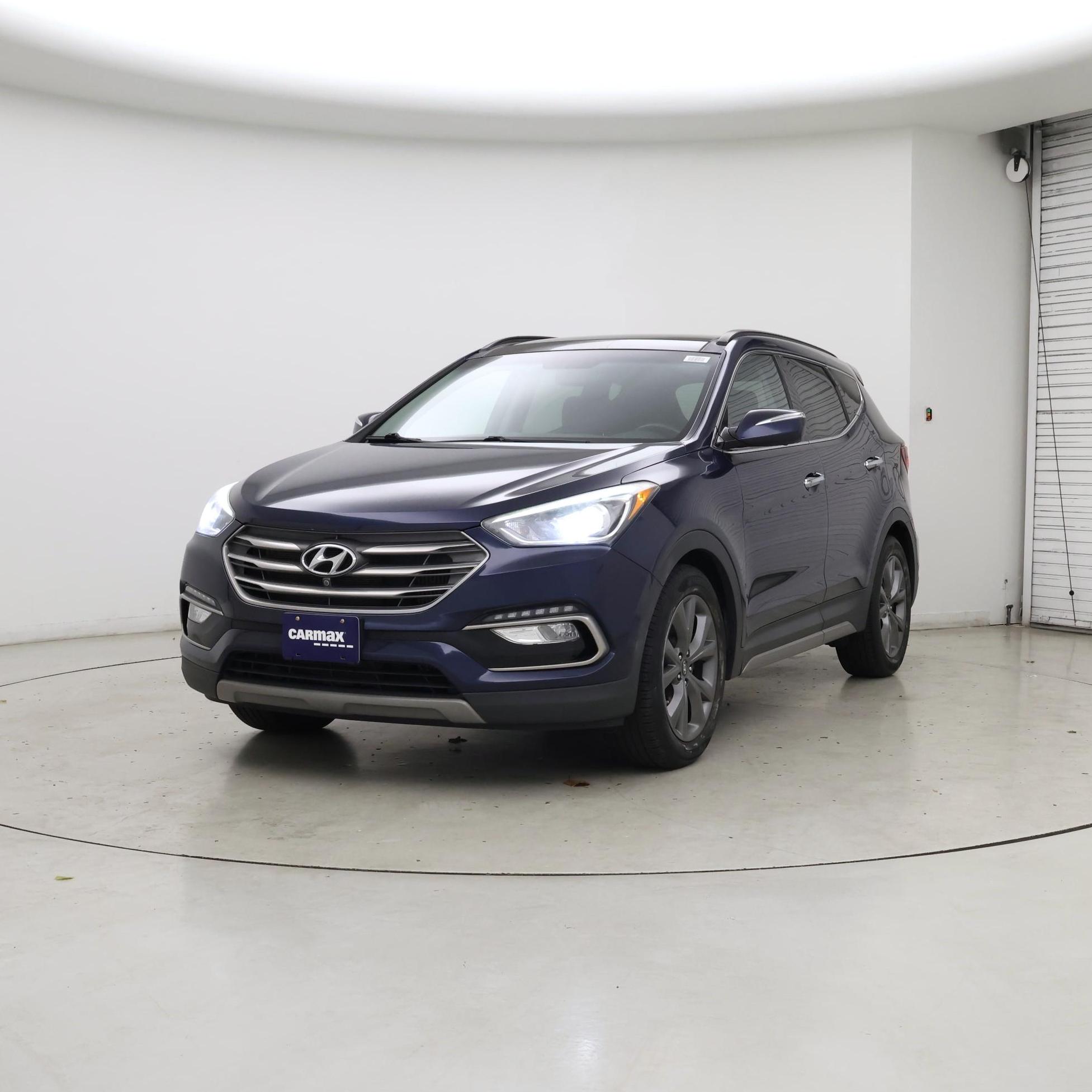Thumbnail: 2017 Hyundai Santa Fe - 4