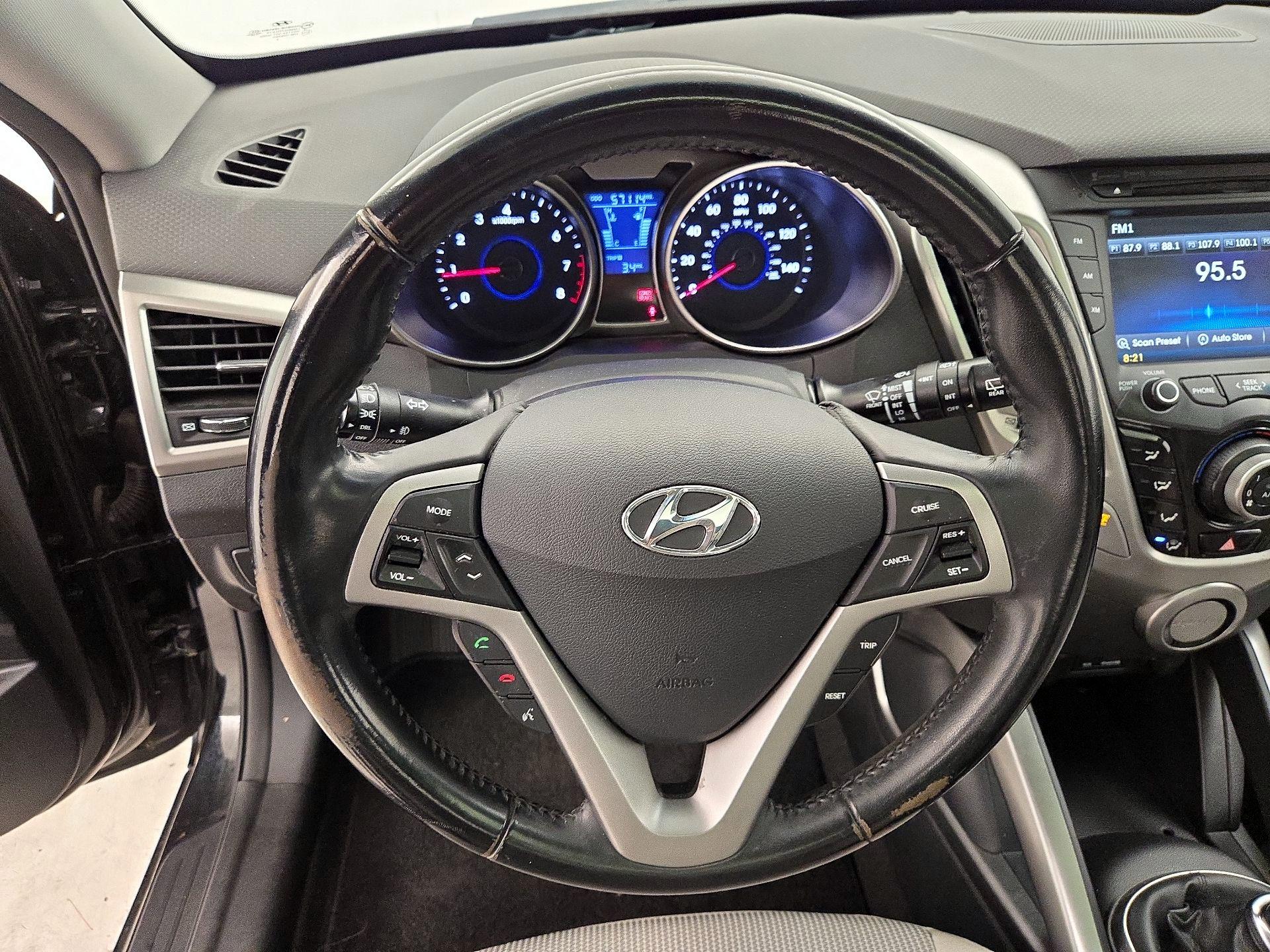 Thumbnail: 2014 Hyundai Veloster - 10