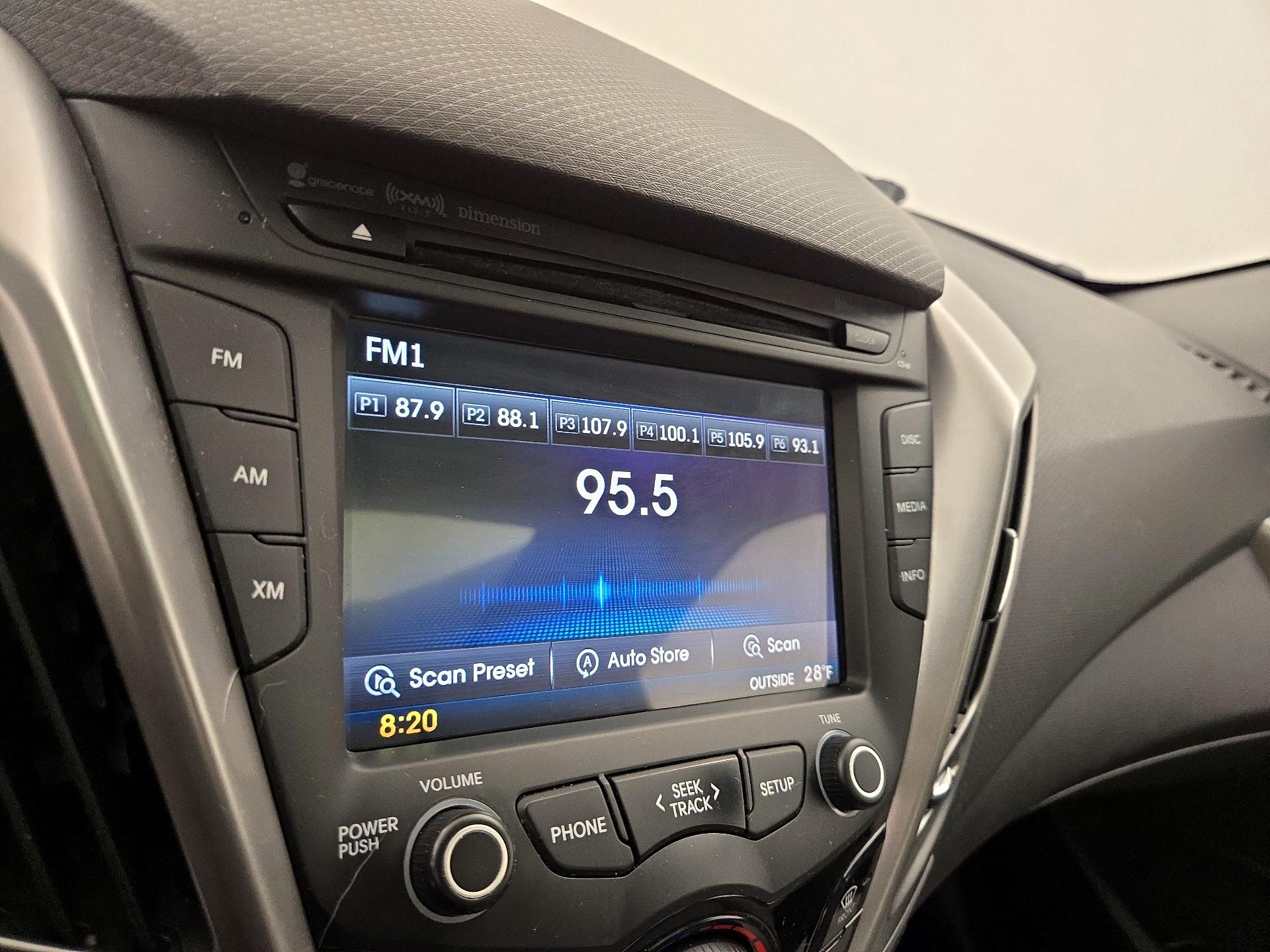 Thumbnail: 2014 Hyundai Veloster - 15