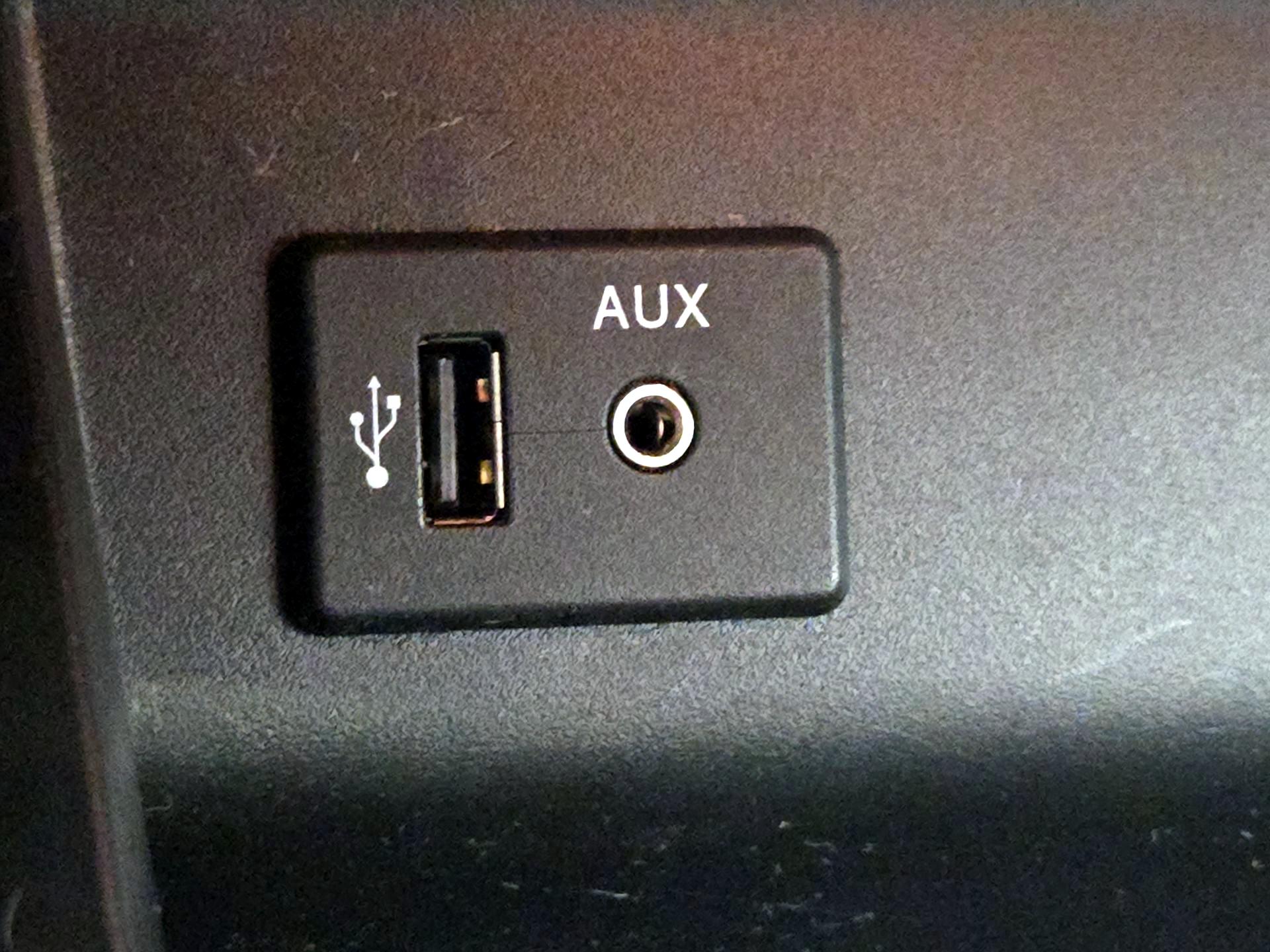 Thumbnail: 2016 Nissan Altima - 18