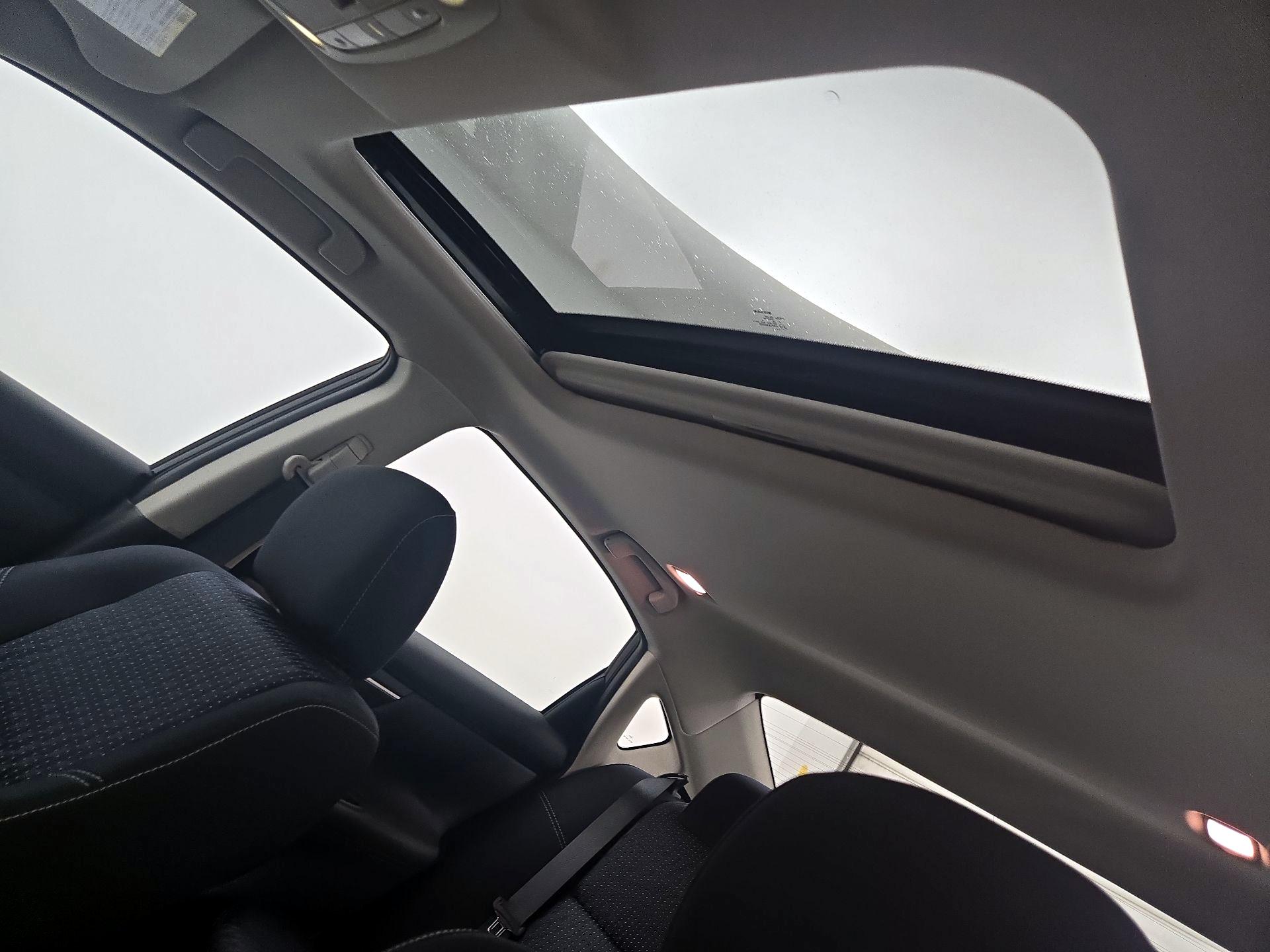 Thumbnail: 2016 Nissan Altima - 19