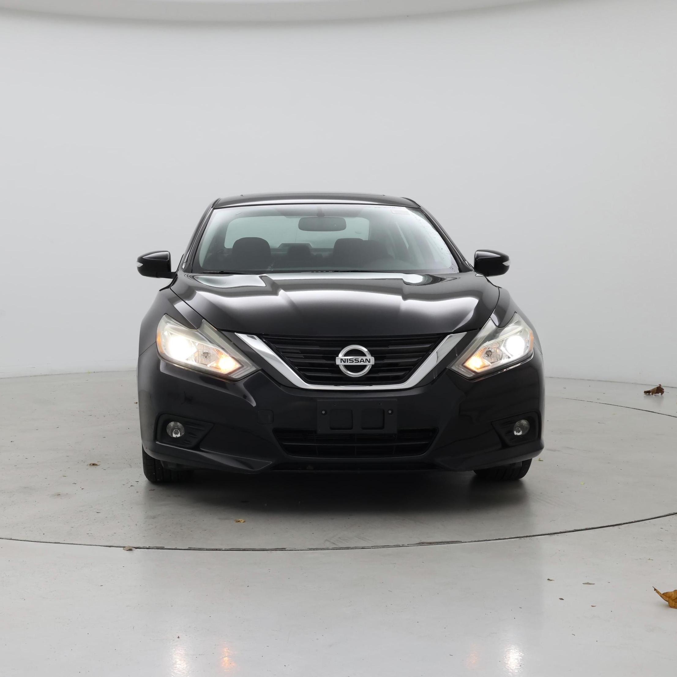Thumbnail: 2016 Nissan Altima - 5