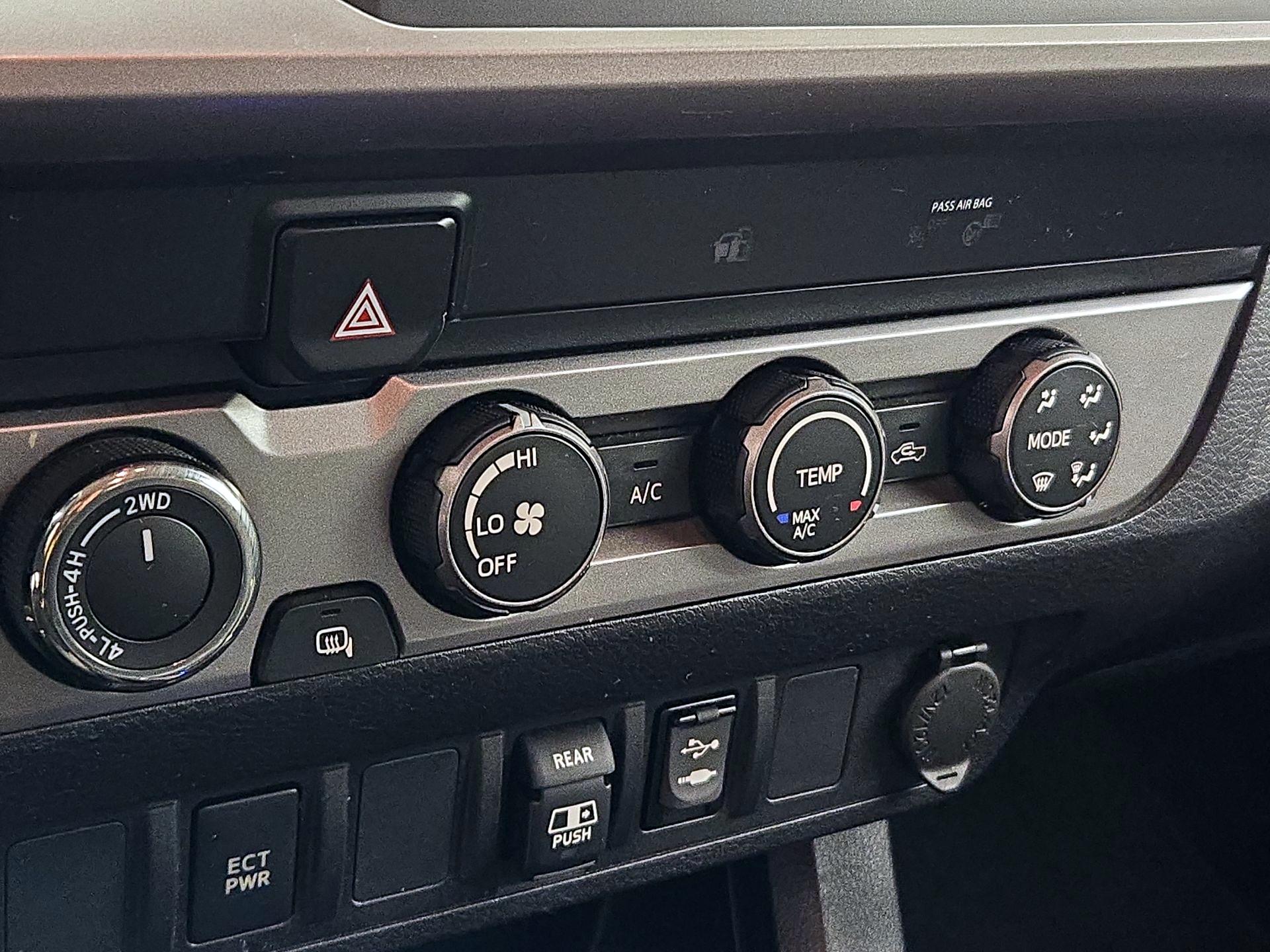 Thumbnail: 2019 Toyota Tacoma - 16