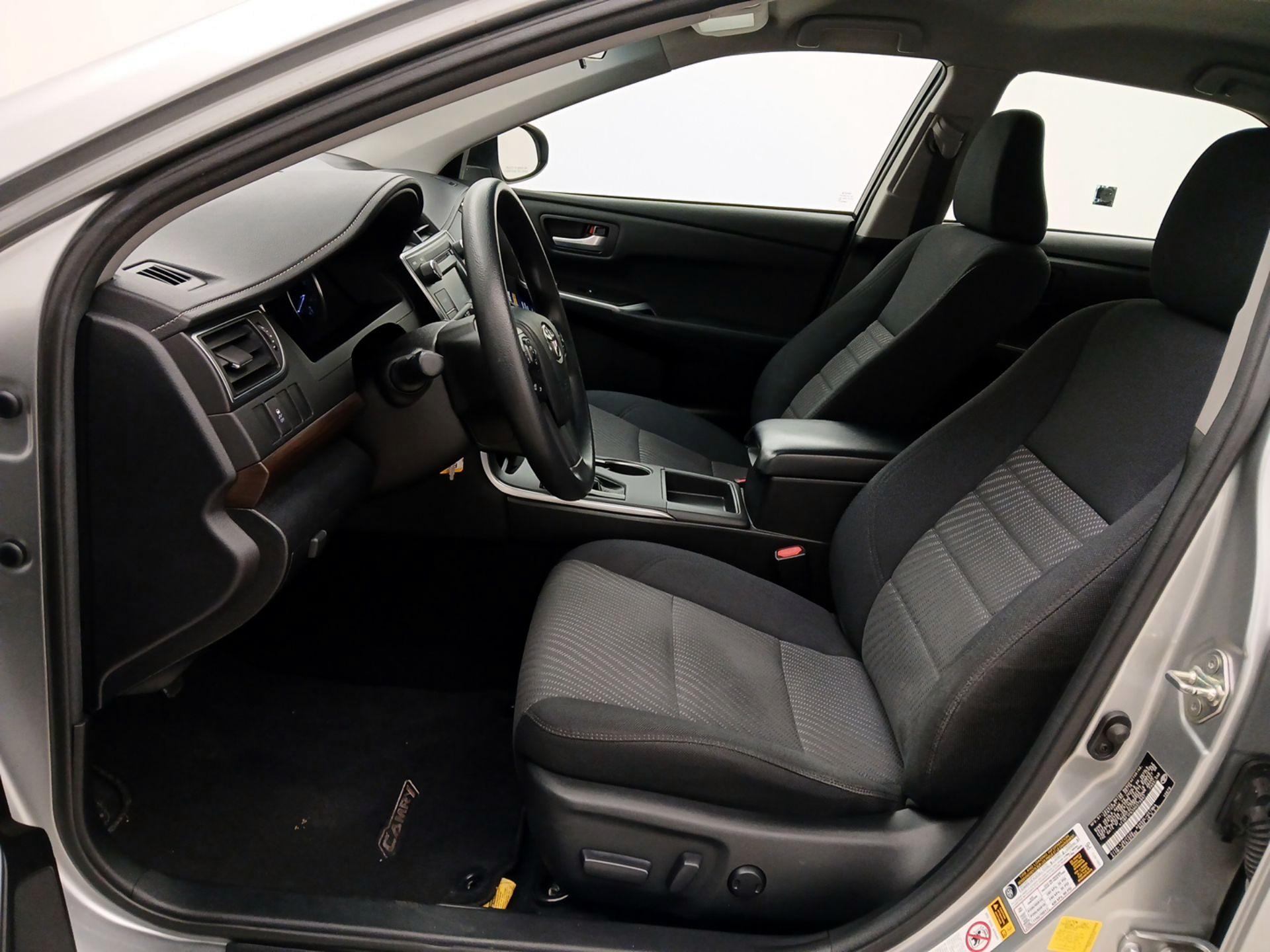 Thumbnail: 2017 Toyota Camry - 11