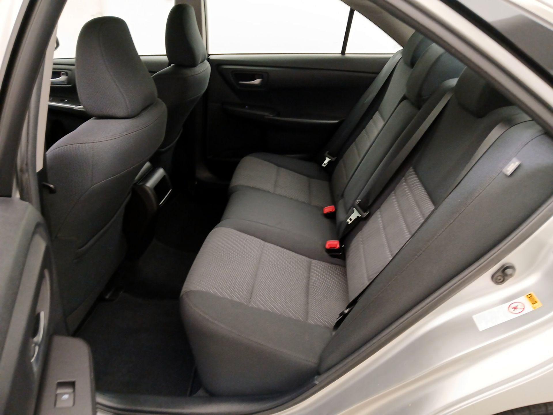 Thumbnail: 2017 Toyota Camry - 19