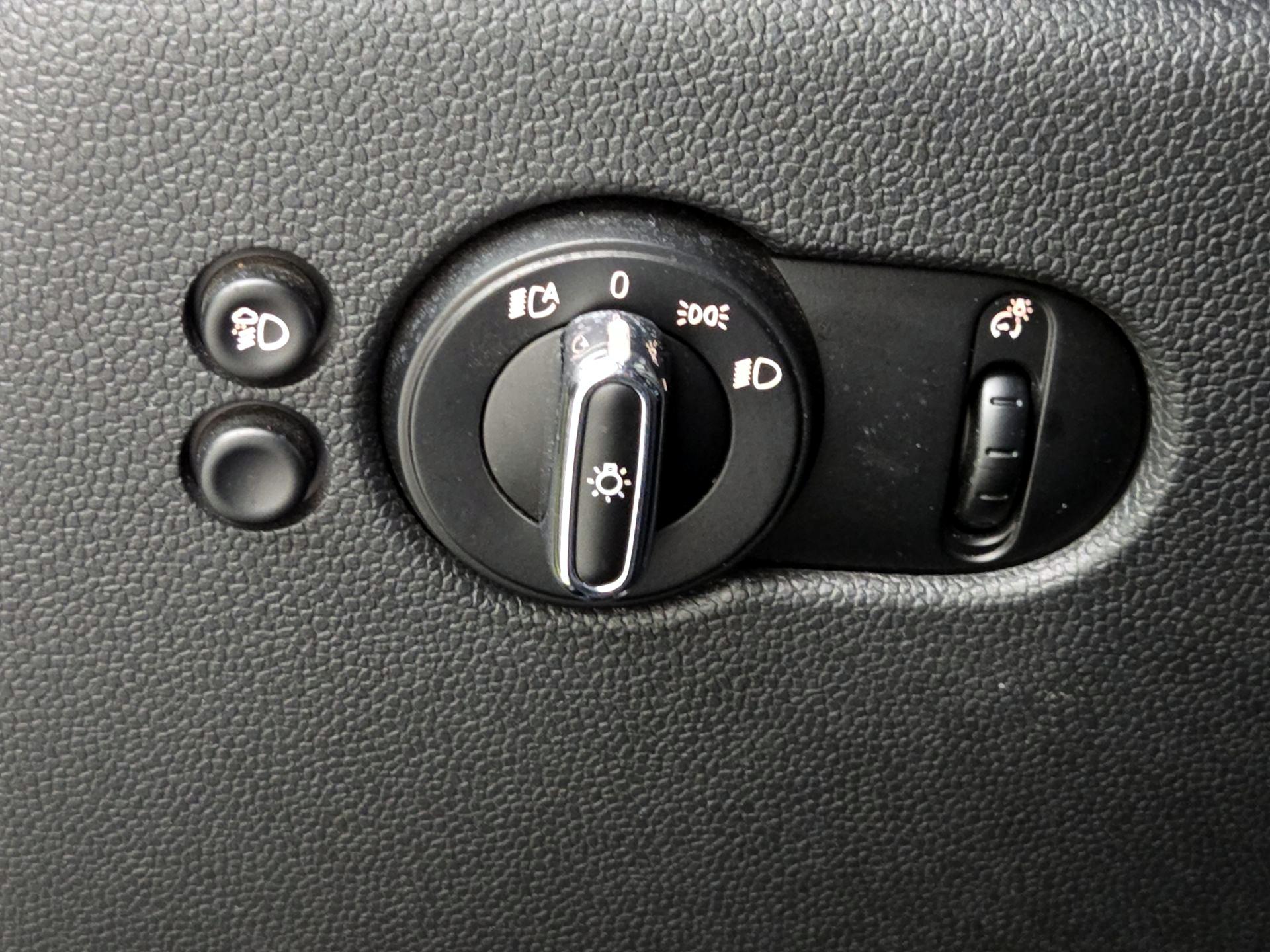 Thumbnail: 2023 MINI Cooper - 13