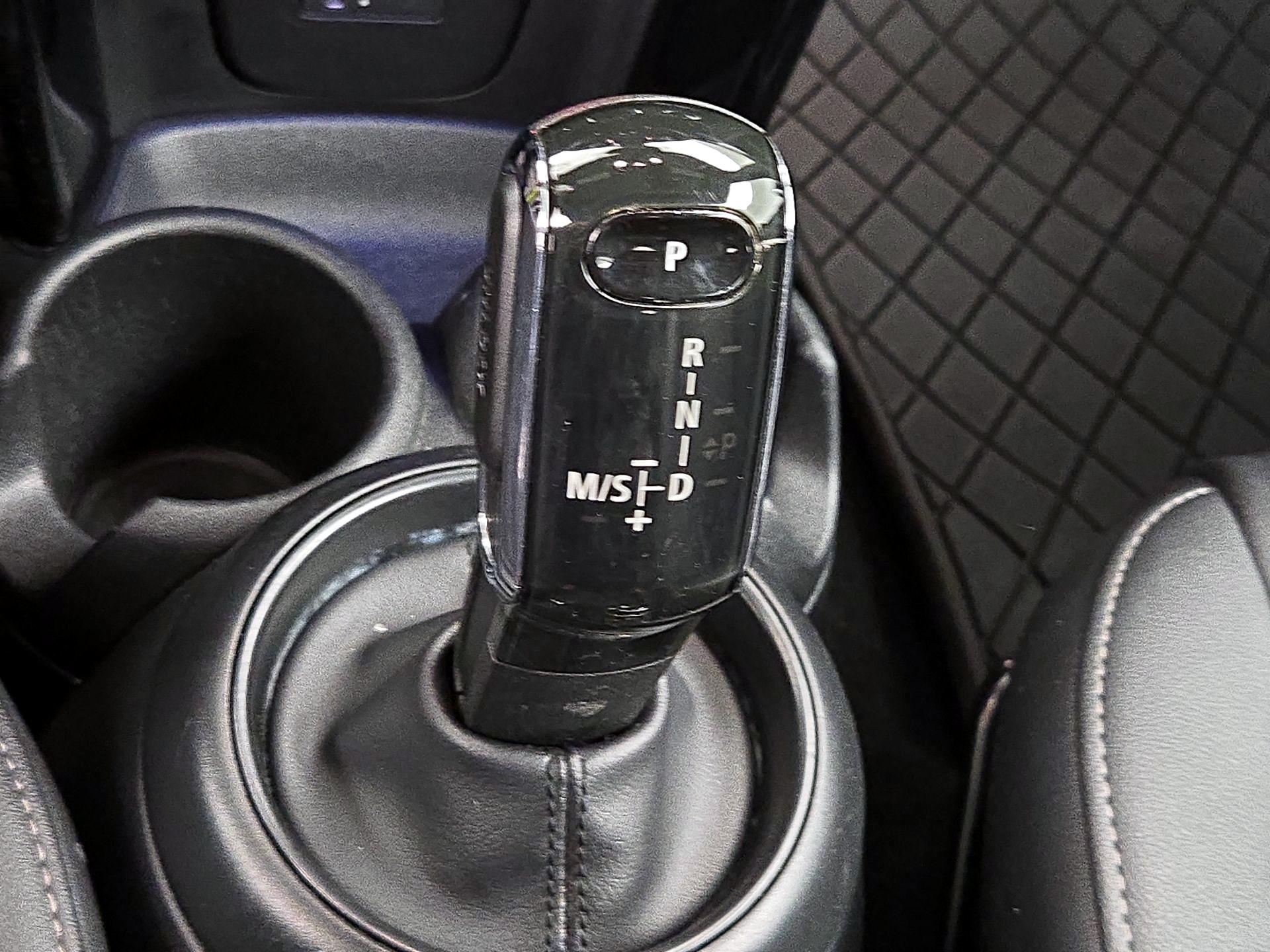 Thumbnail: 2023 MINI Cooper - 17