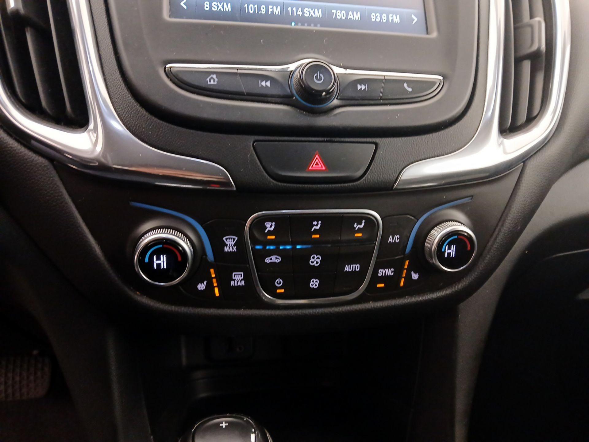 Thumbnail: 2018 Chevrolet Equinox - 16