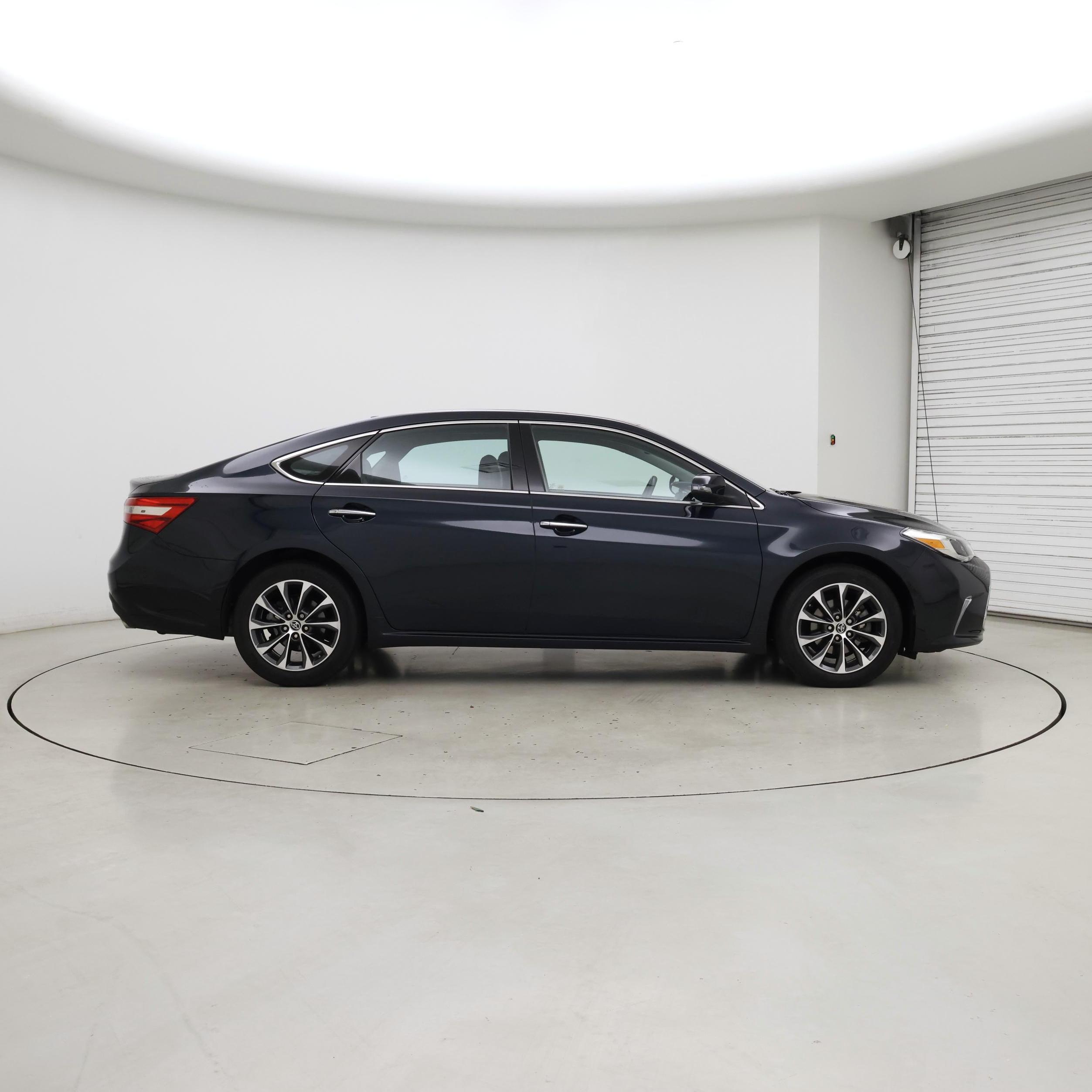 Thumbnail: 2016 Toyota Avalon - 7