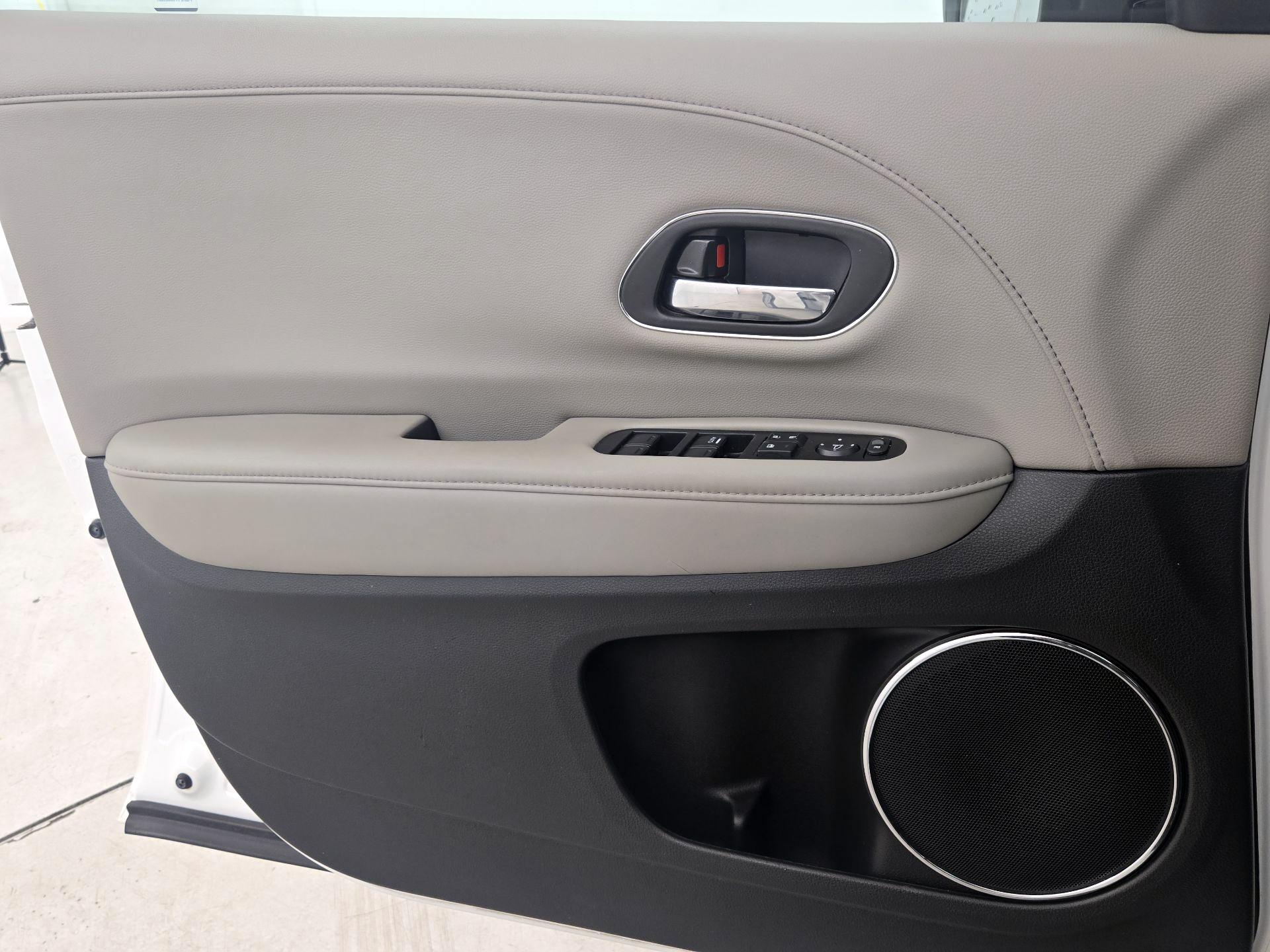 Thumbnail: 2020 Honda HR-V - 12