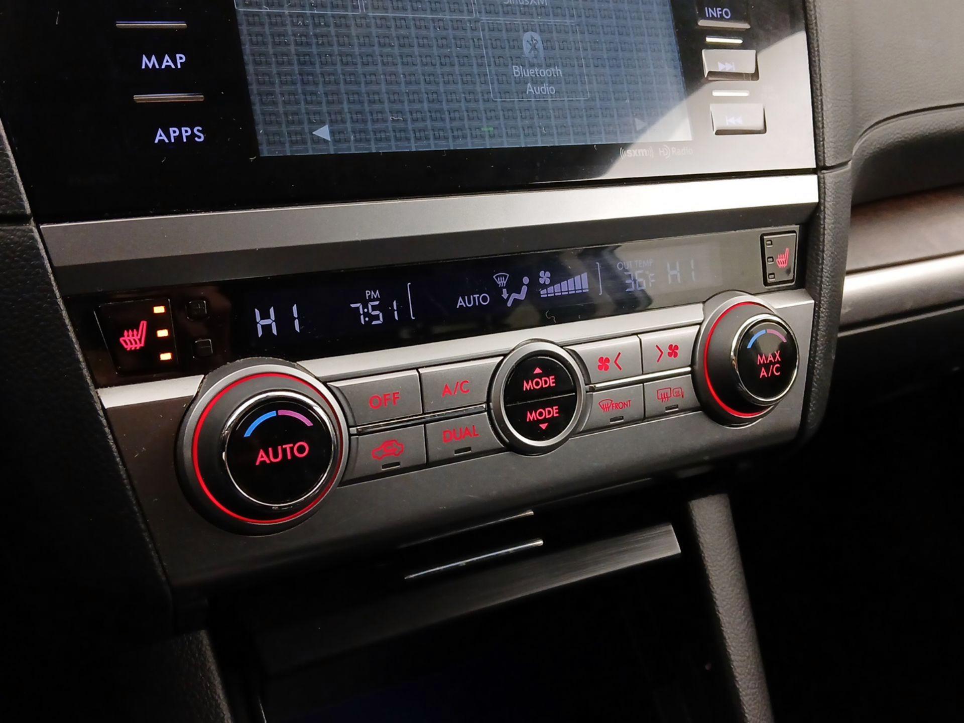 Thumbnail: 2016 Subaru Outback - 17