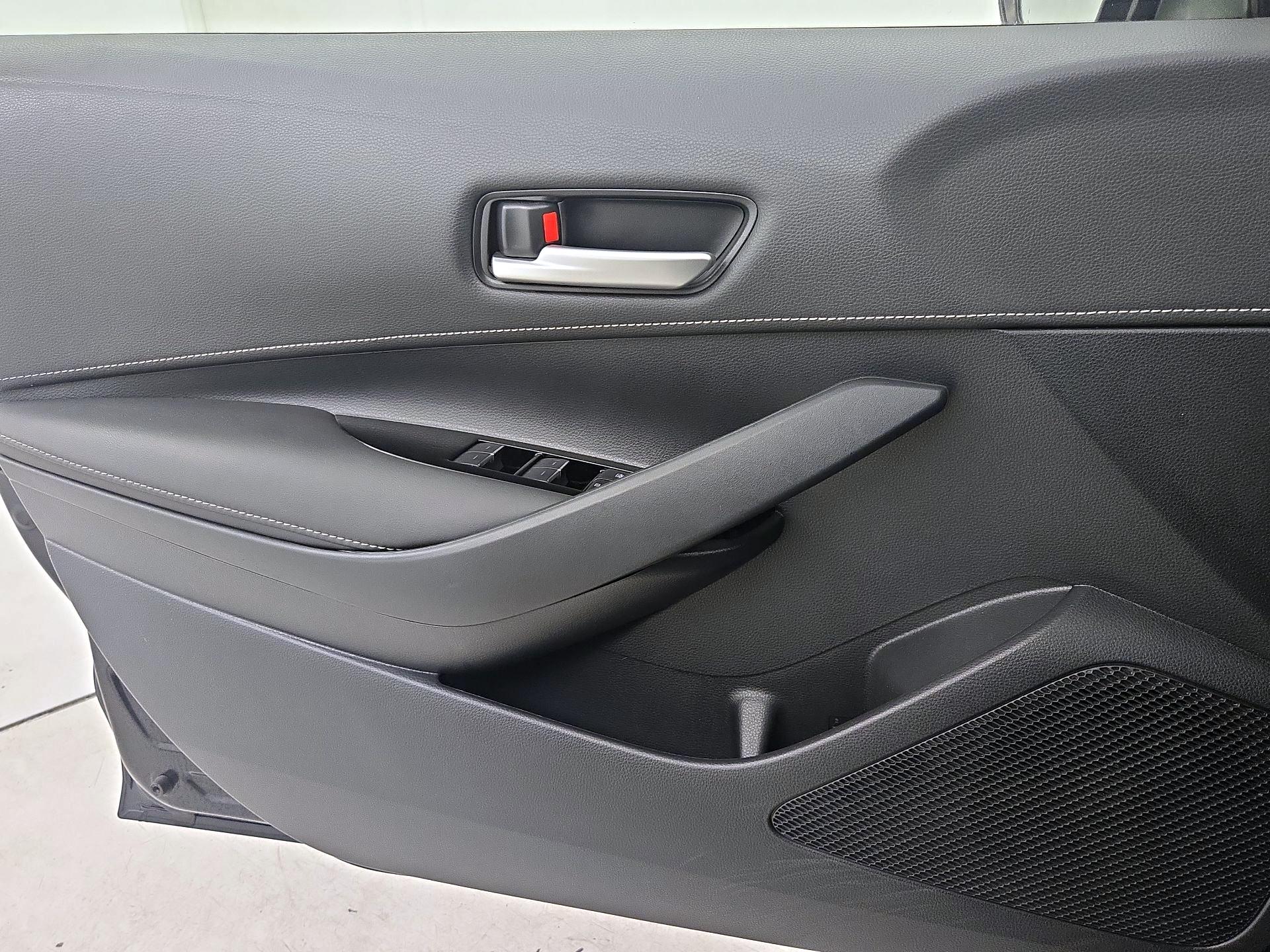 Thumbnail: 2021 Toyota Corolla - 12