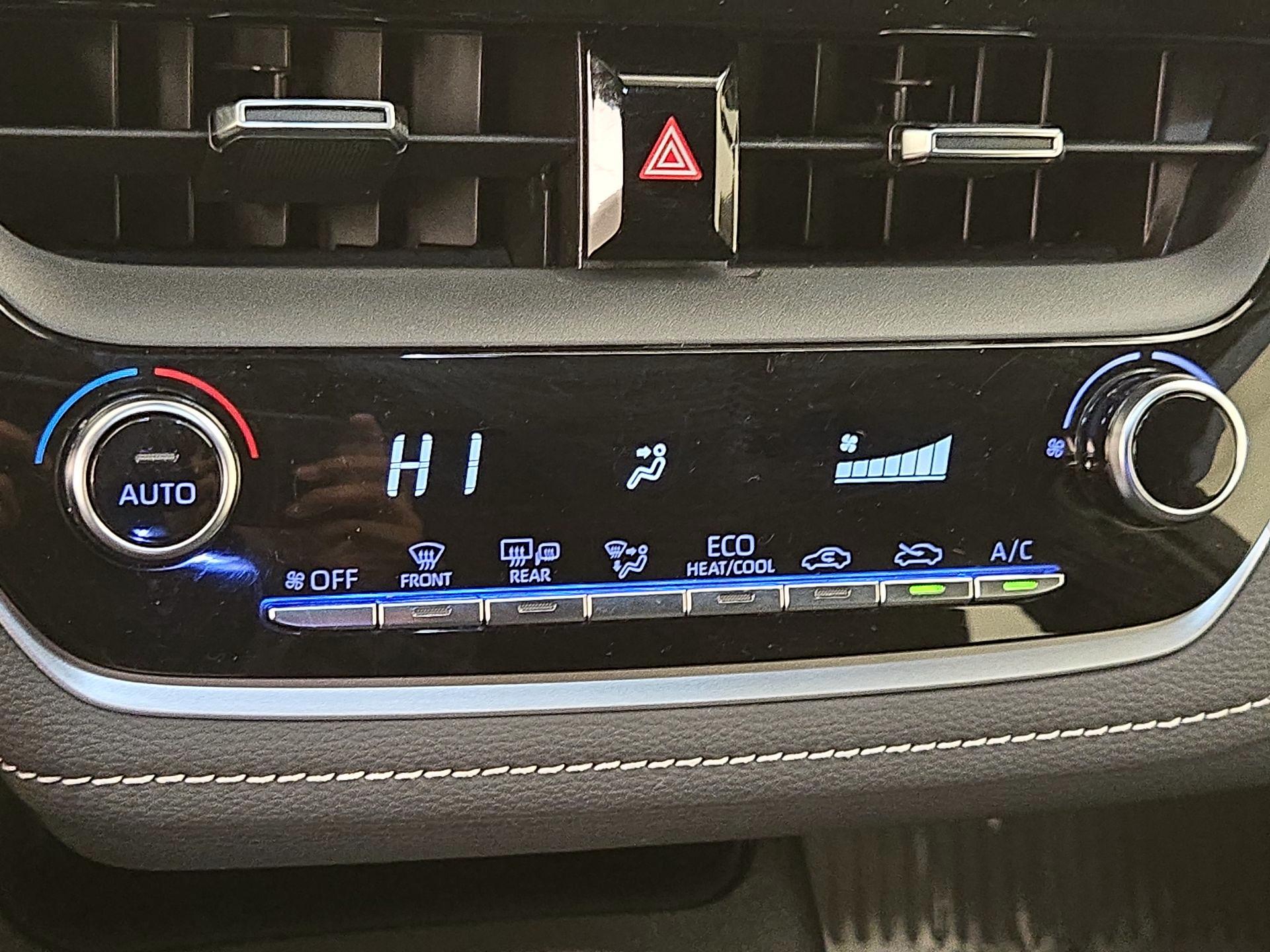 Thumbnail: 2021 Toyota Corolla - 16