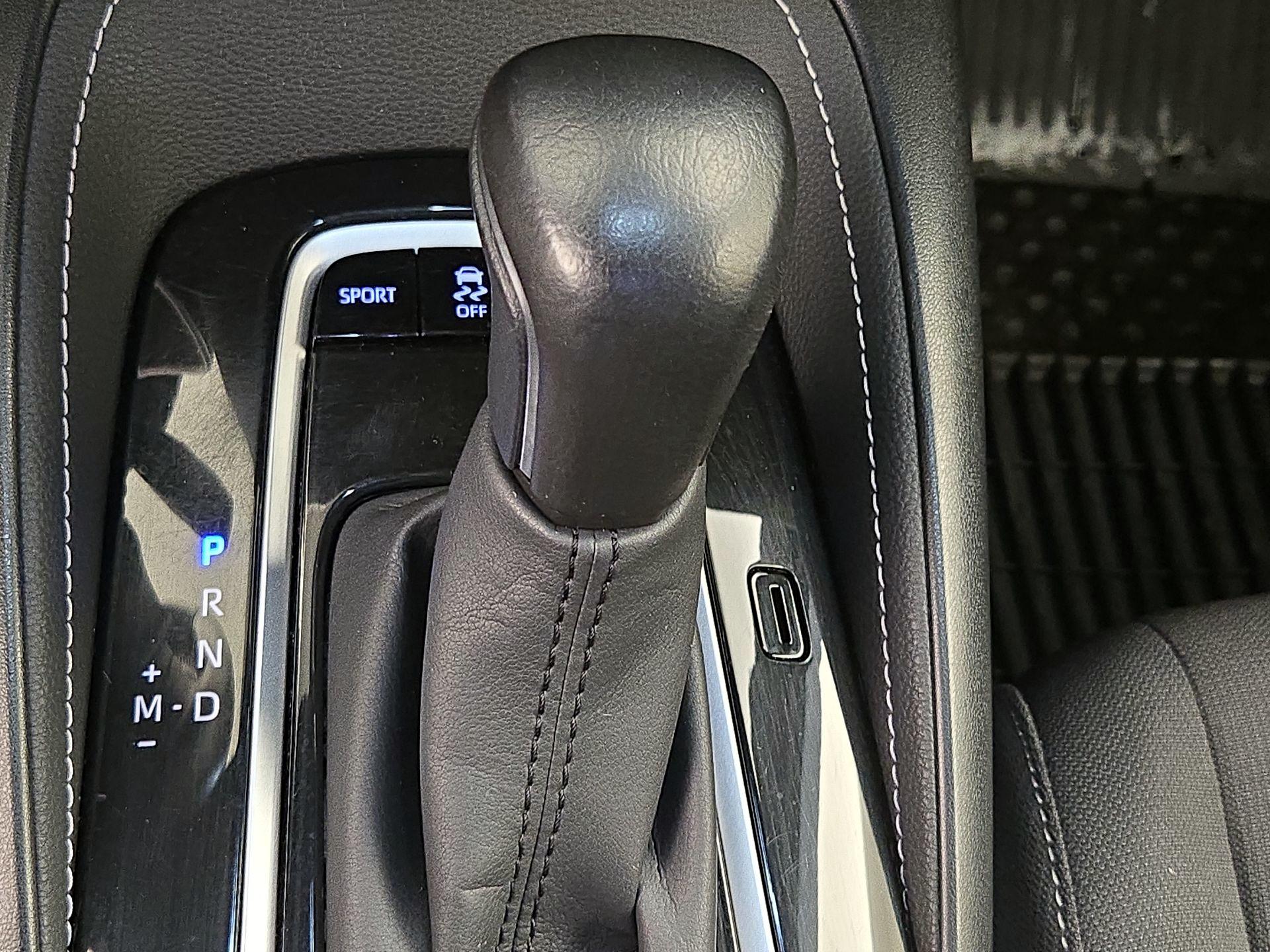 Thumbnail: 2021 Toyota Corolla - 17