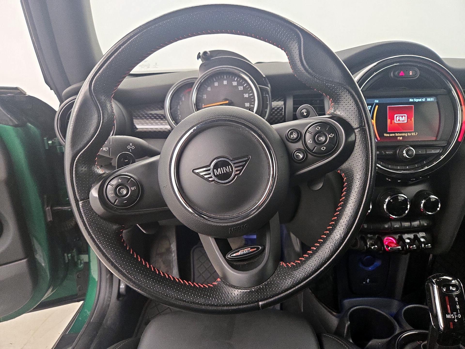 Thumbnail: 2020 MINI Cooper - 10