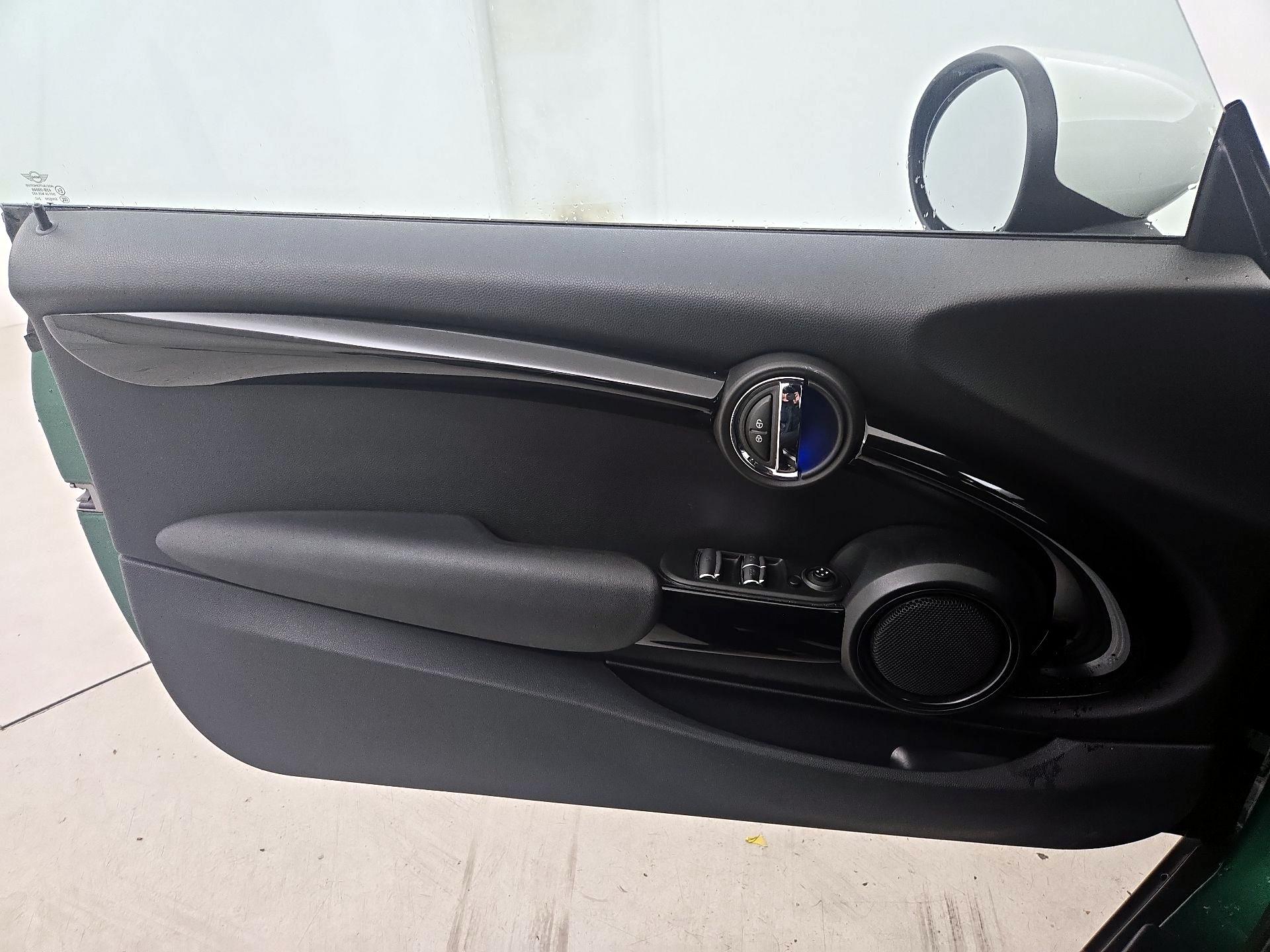 Thumbnail: 2020 MINI Cooper - 12