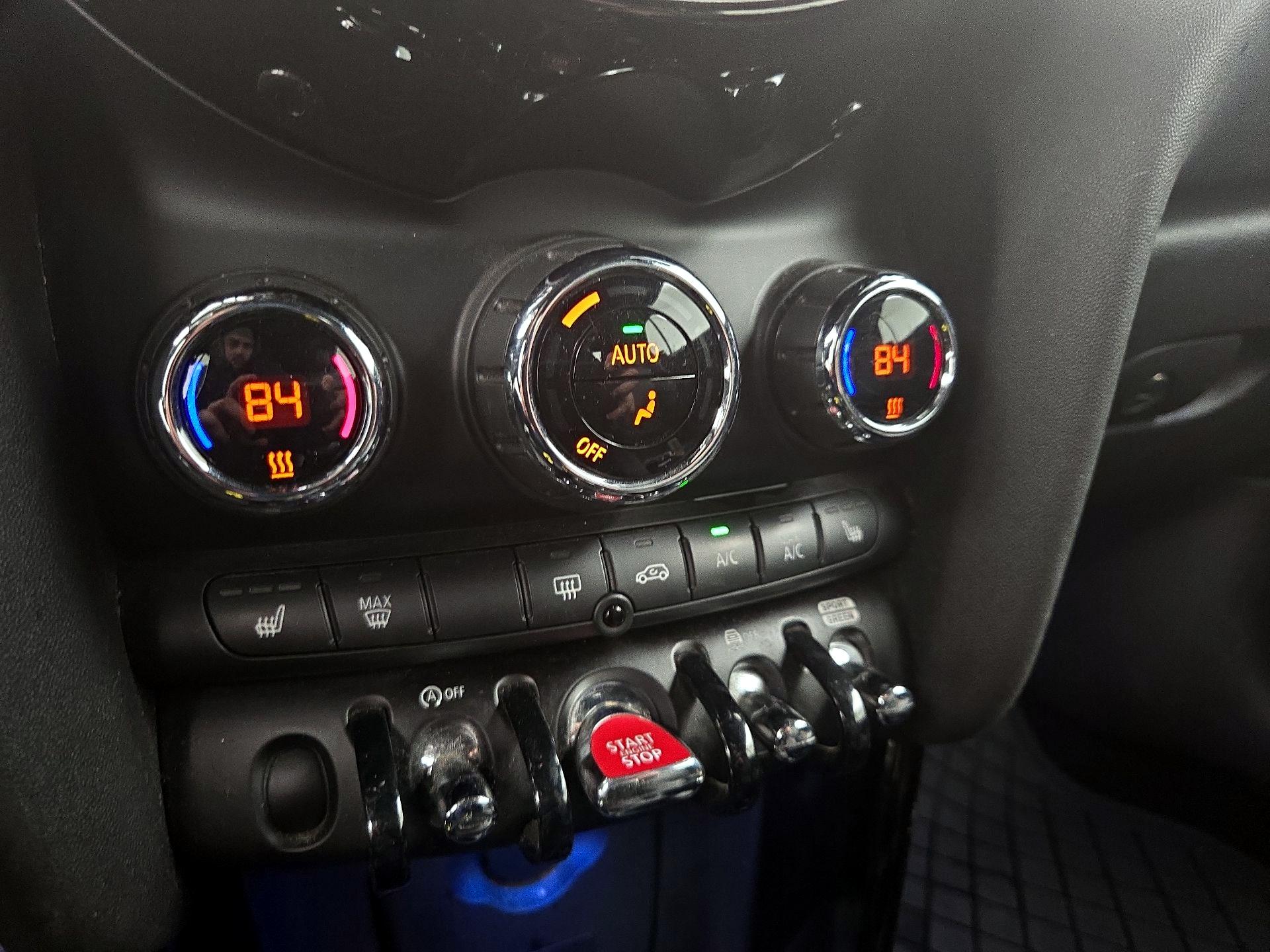 Thumbnail: 2020 MINI Cooper - 16